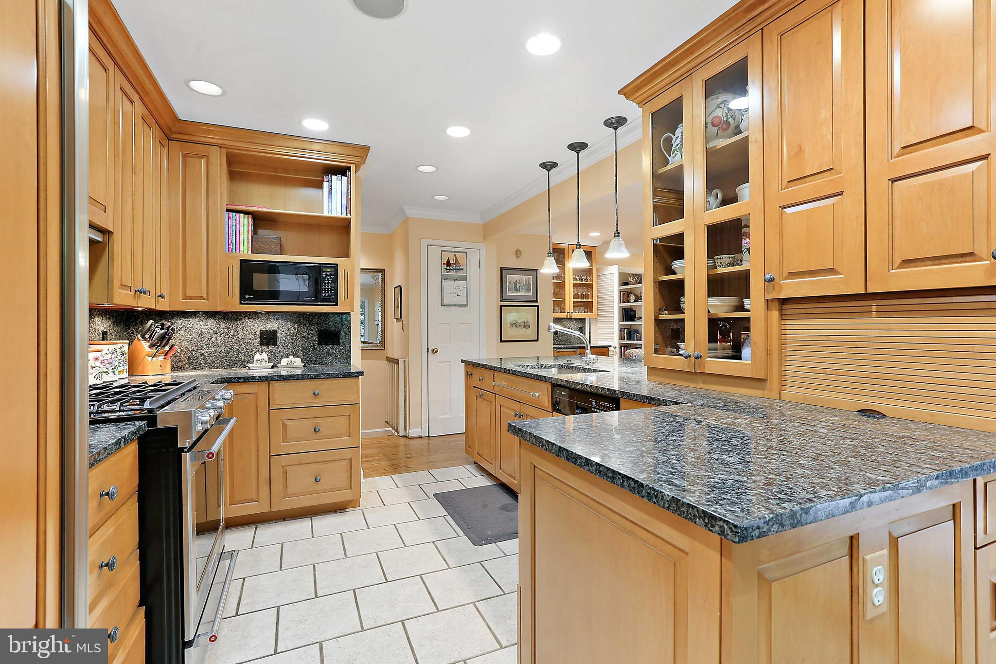 FOUR WINDS/RUXTON - Residential