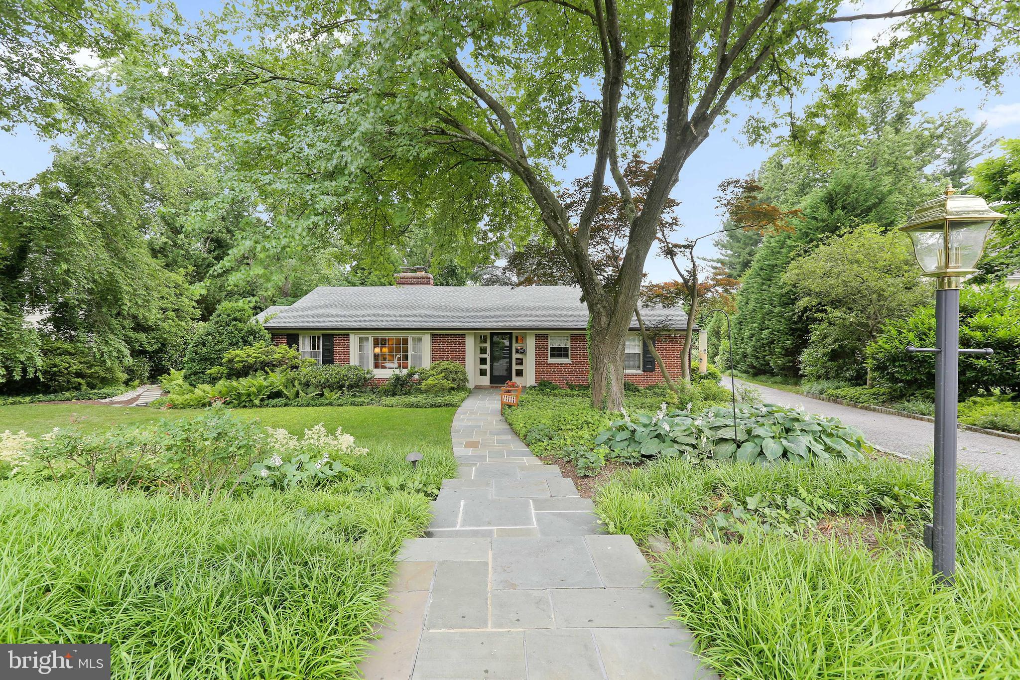 FOUR WINDS/RUXTON - Residential