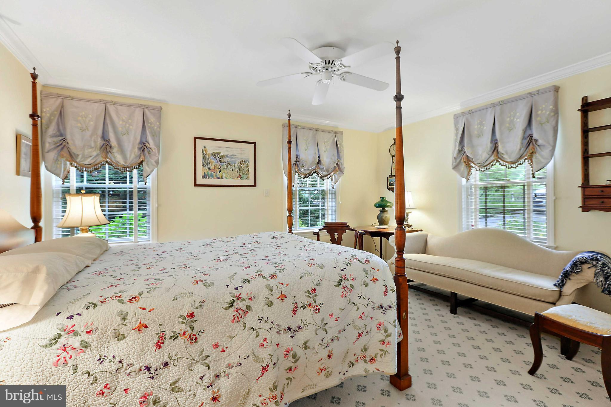 FOUR WINDS/RUXTON - Residential