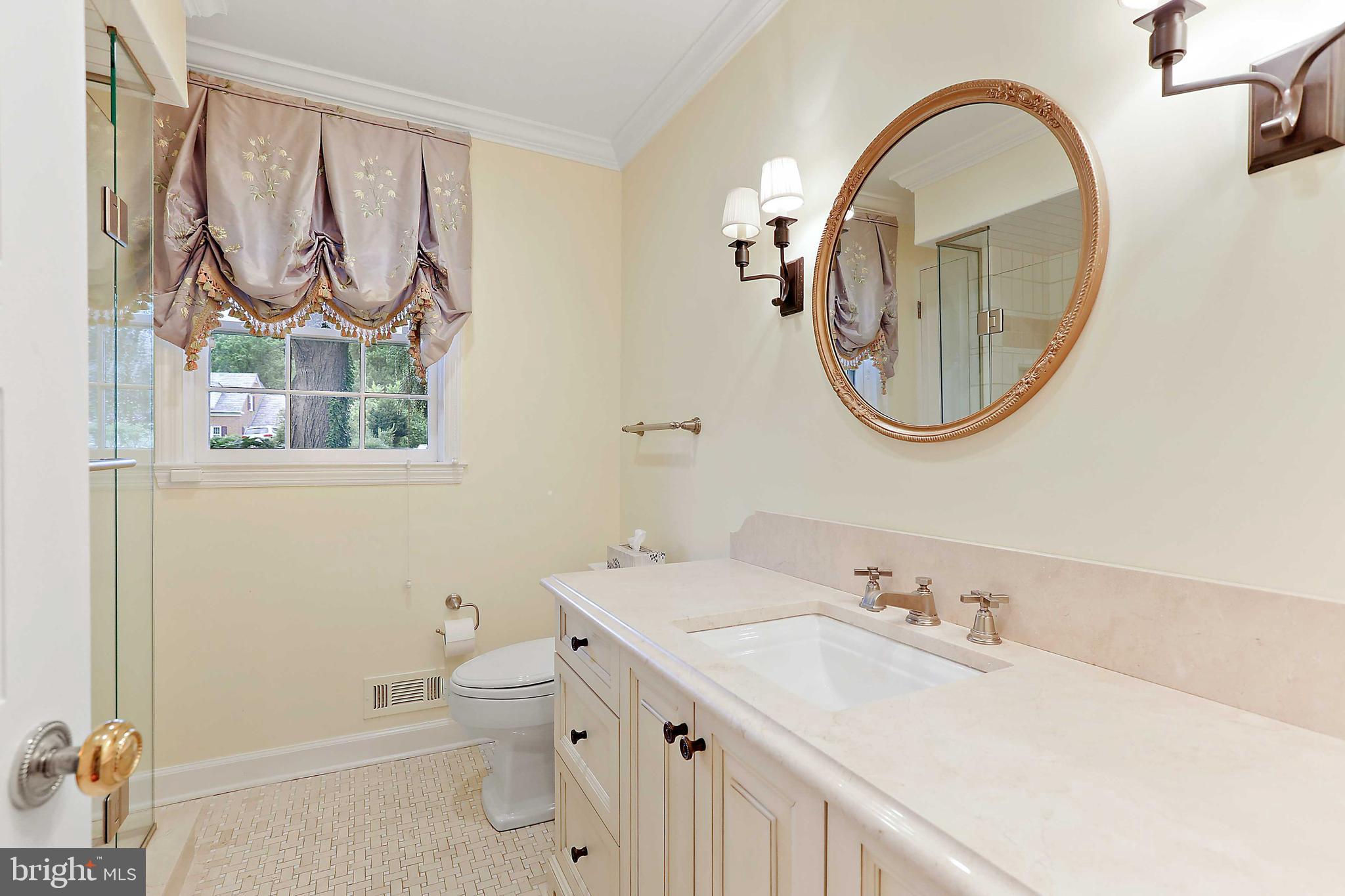 FOUR WINDS/RUXTON - Residential