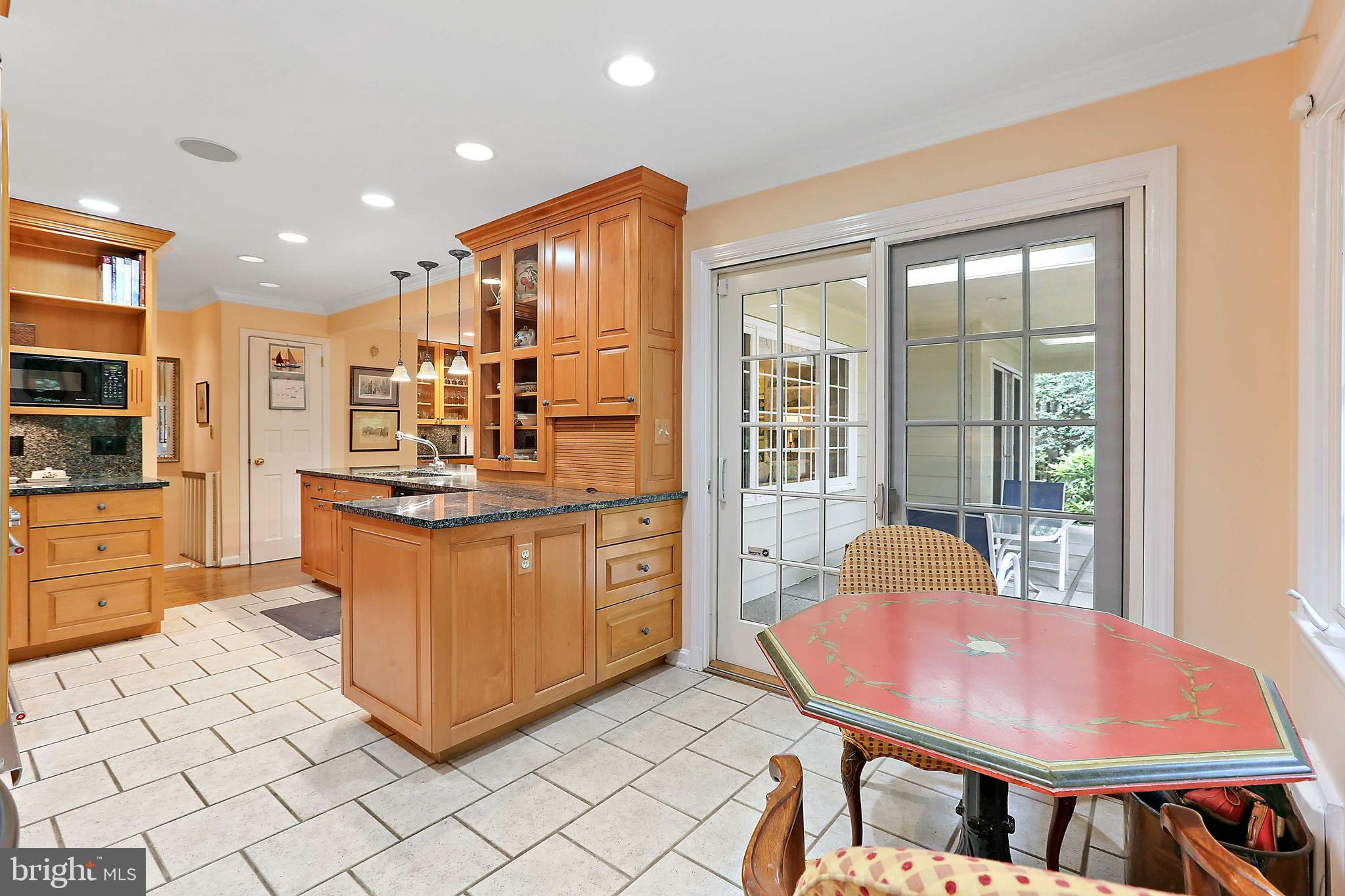 FOUR WINDS/RUXTON - Residential