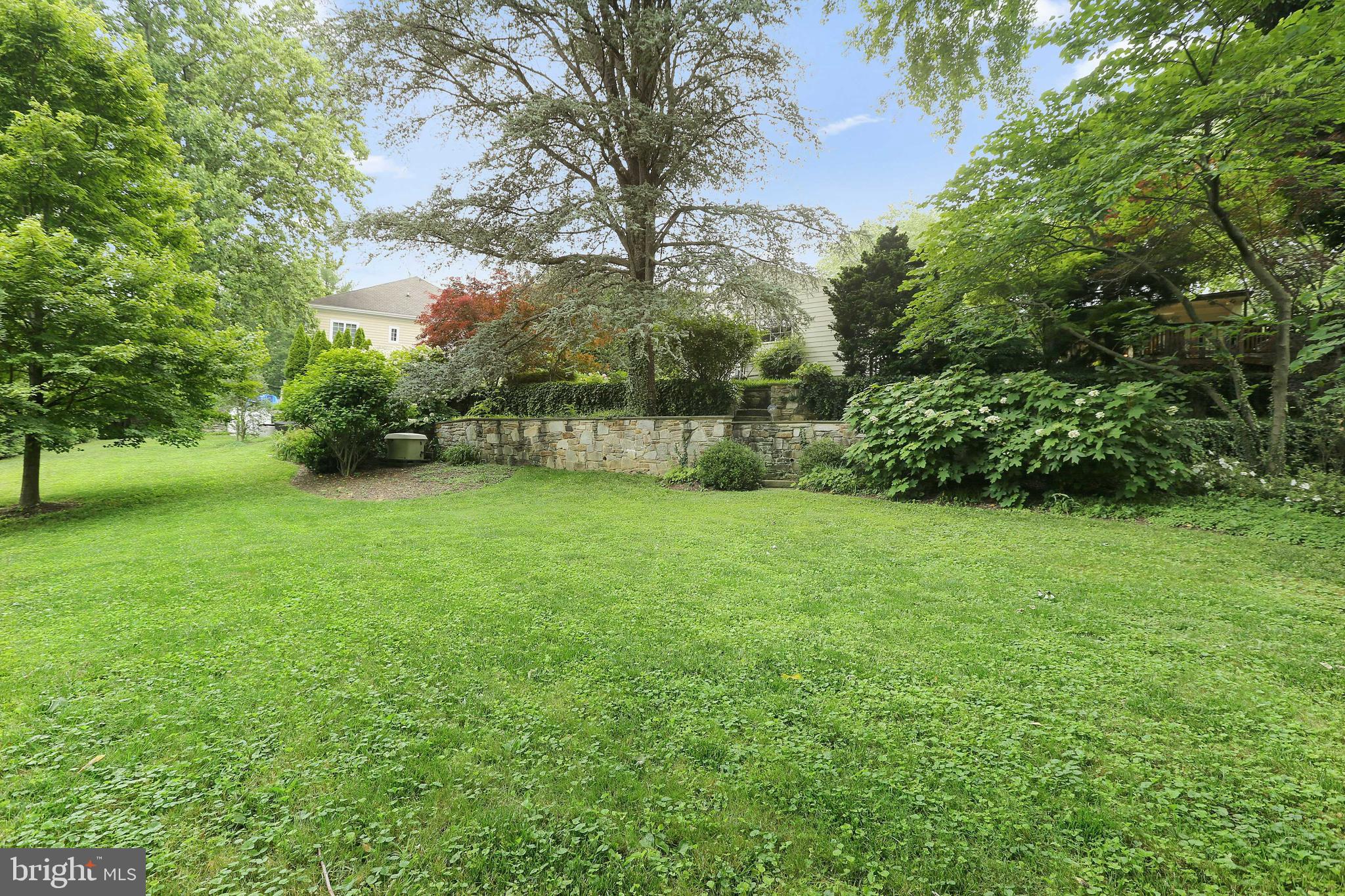 FOUR WINDS/RUXTON - Residential