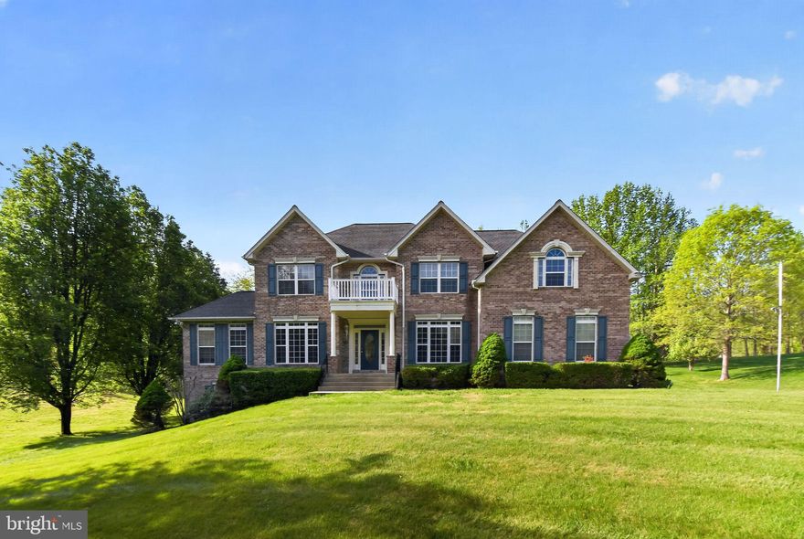 Welcome to Oxford Way, yes she's gorgeous ! Has she had work done ?  Absolutely!   Freshly renovated  too many new items to list!!Estate home located in prestigious  Chancellor's Run in Owings, MD.  This home has it all 4 bedrooms,Large  Jack & Jill bath.  Huge Master suite complete with jacuzzi tub,walk in shower and walk in closet.  Gorgeous Sunny Kitchen with Granite appliances and granite counters, Family room with Fireplace, Sunroom/Conservatory & screened in porch with expansive deck.  Lower level features separate kitchen,full bath and bonus room that could be used as another bedroom.  Separate entrance  to a park like yard.  Don't miss your opportunity to make this home your own