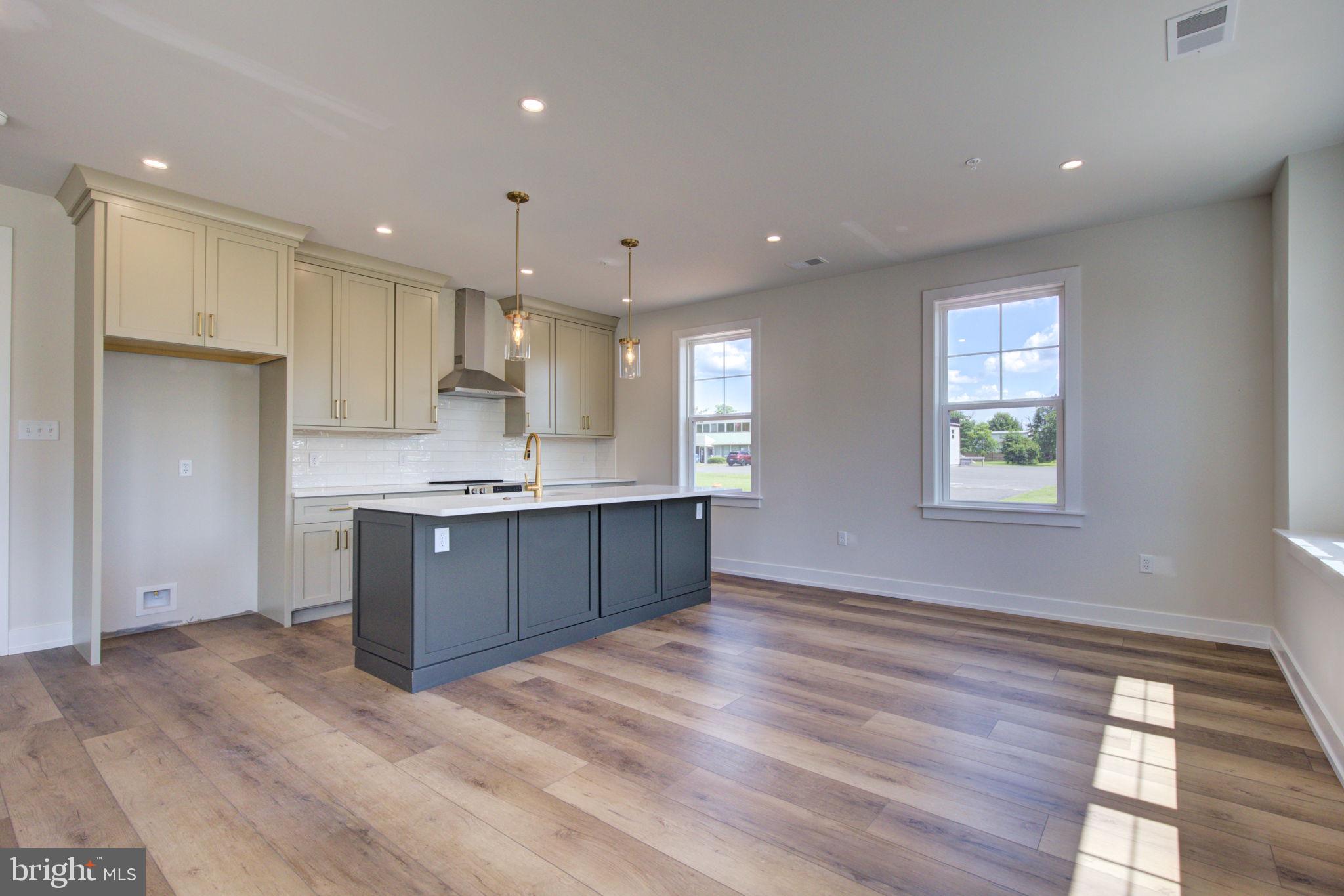 425 ASHA WAY 101