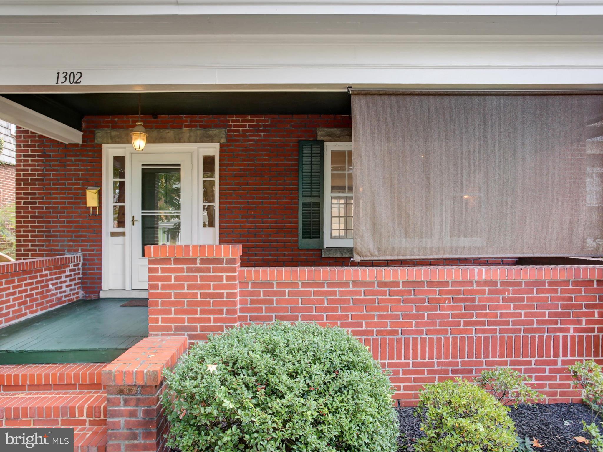 OAK HILL - Residential