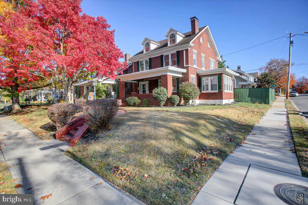 OAK HILL - Residential