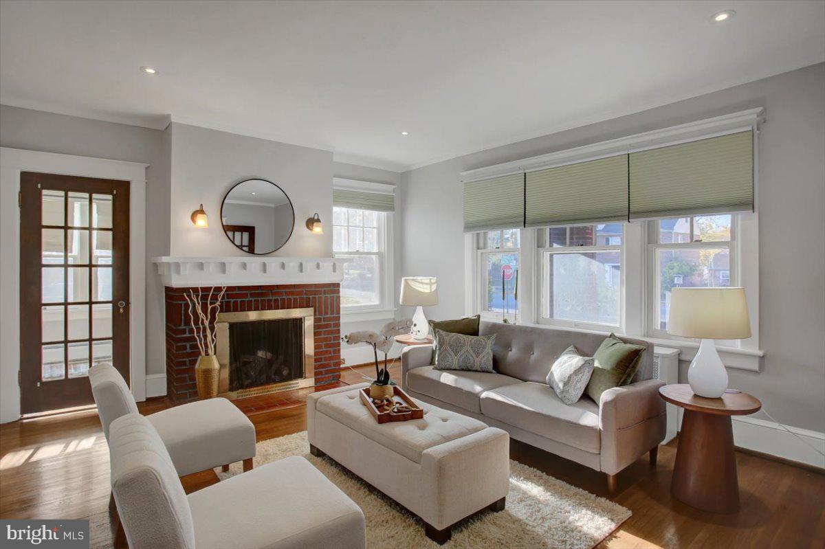 OAK HILL - Residential