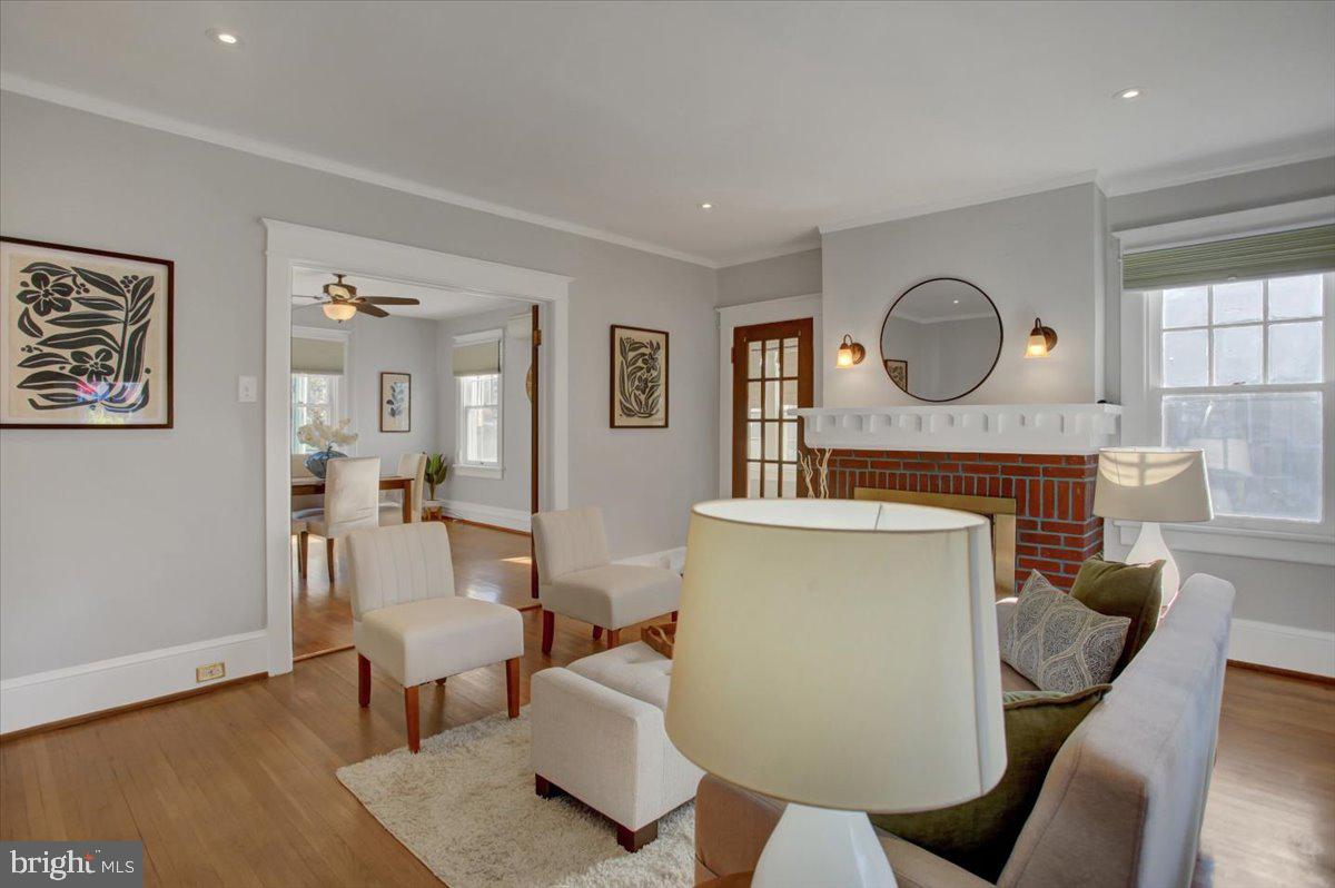 OAK HILL - Residential