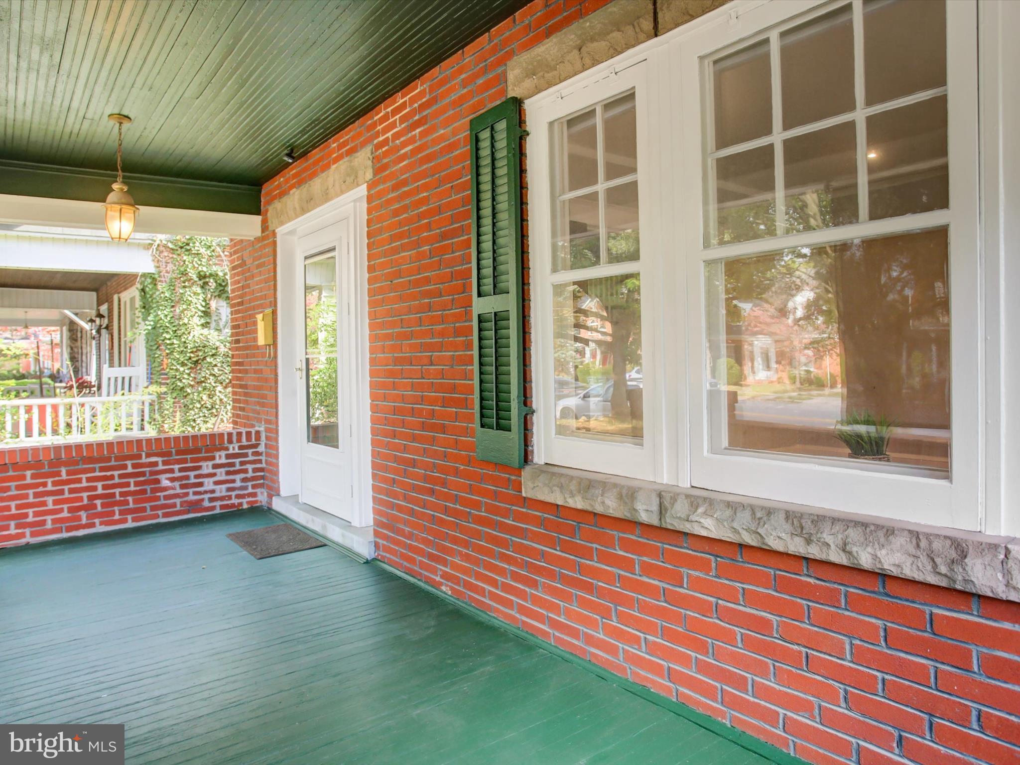 OAK HILL - Residential