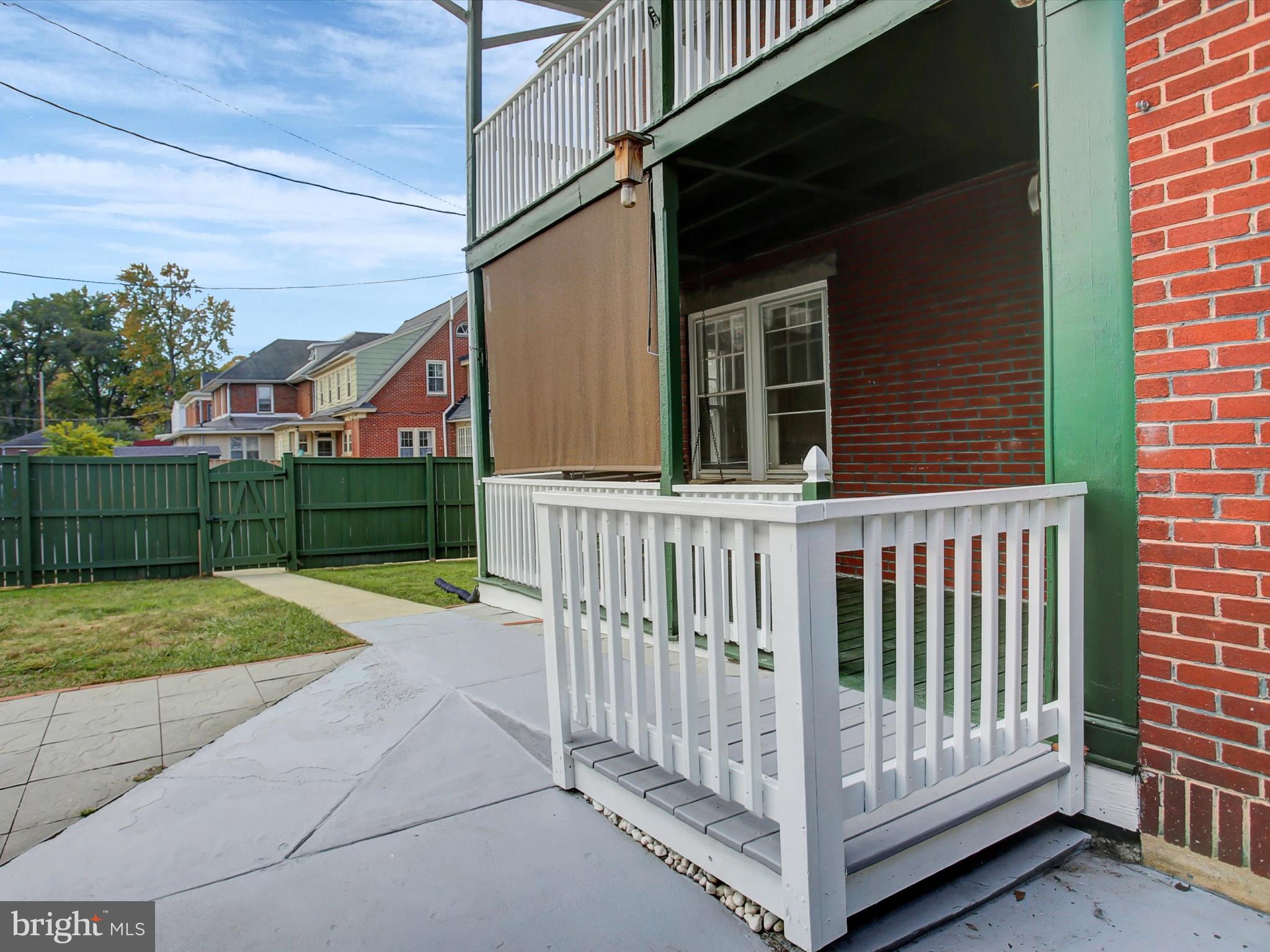 OAK HILL - Residential