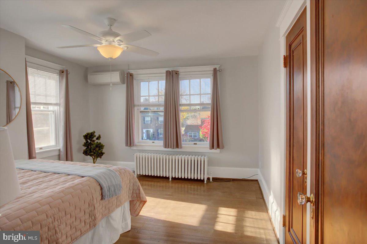 OAK HILL - Residential