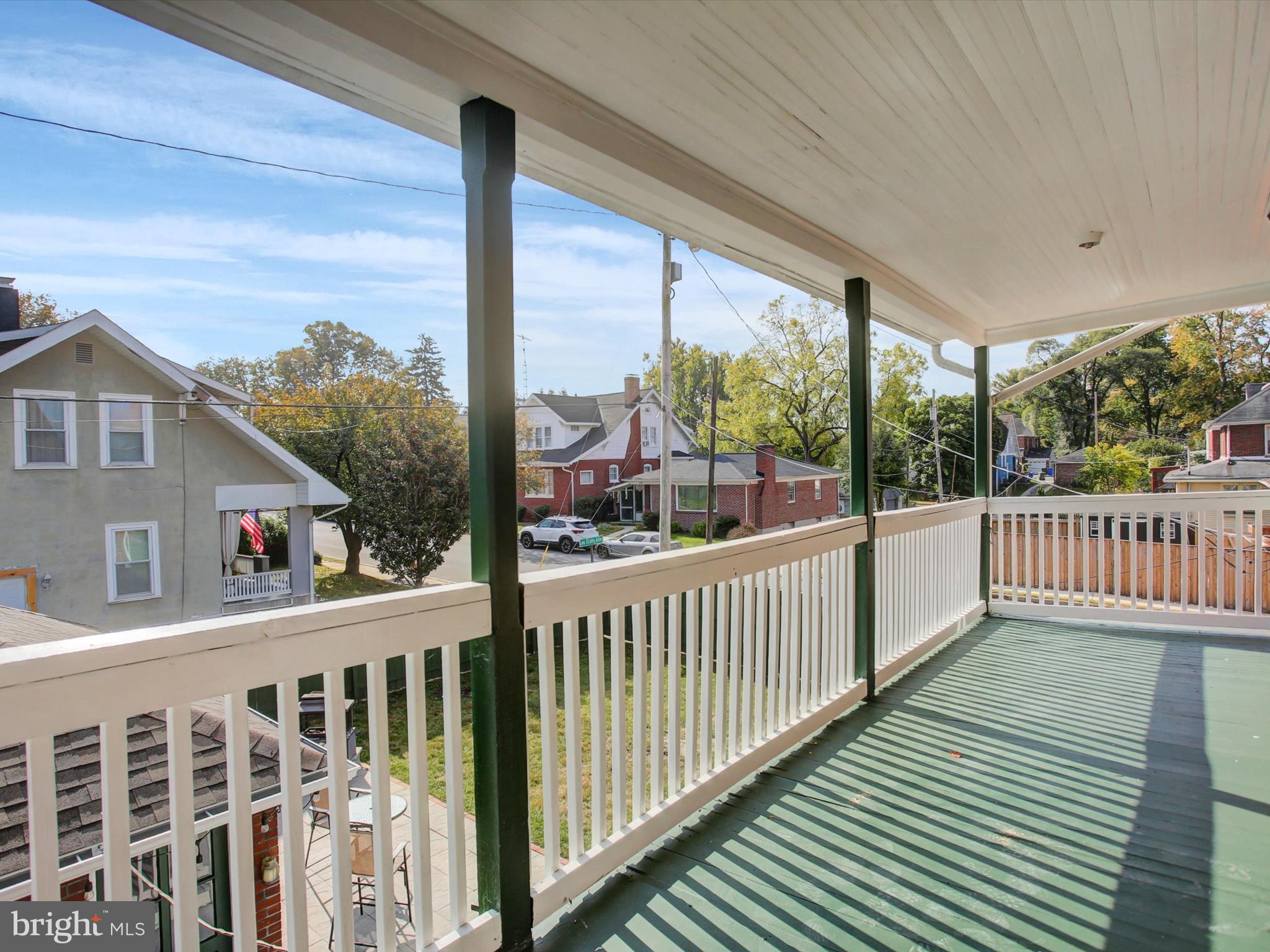 OAK HILL - Residential