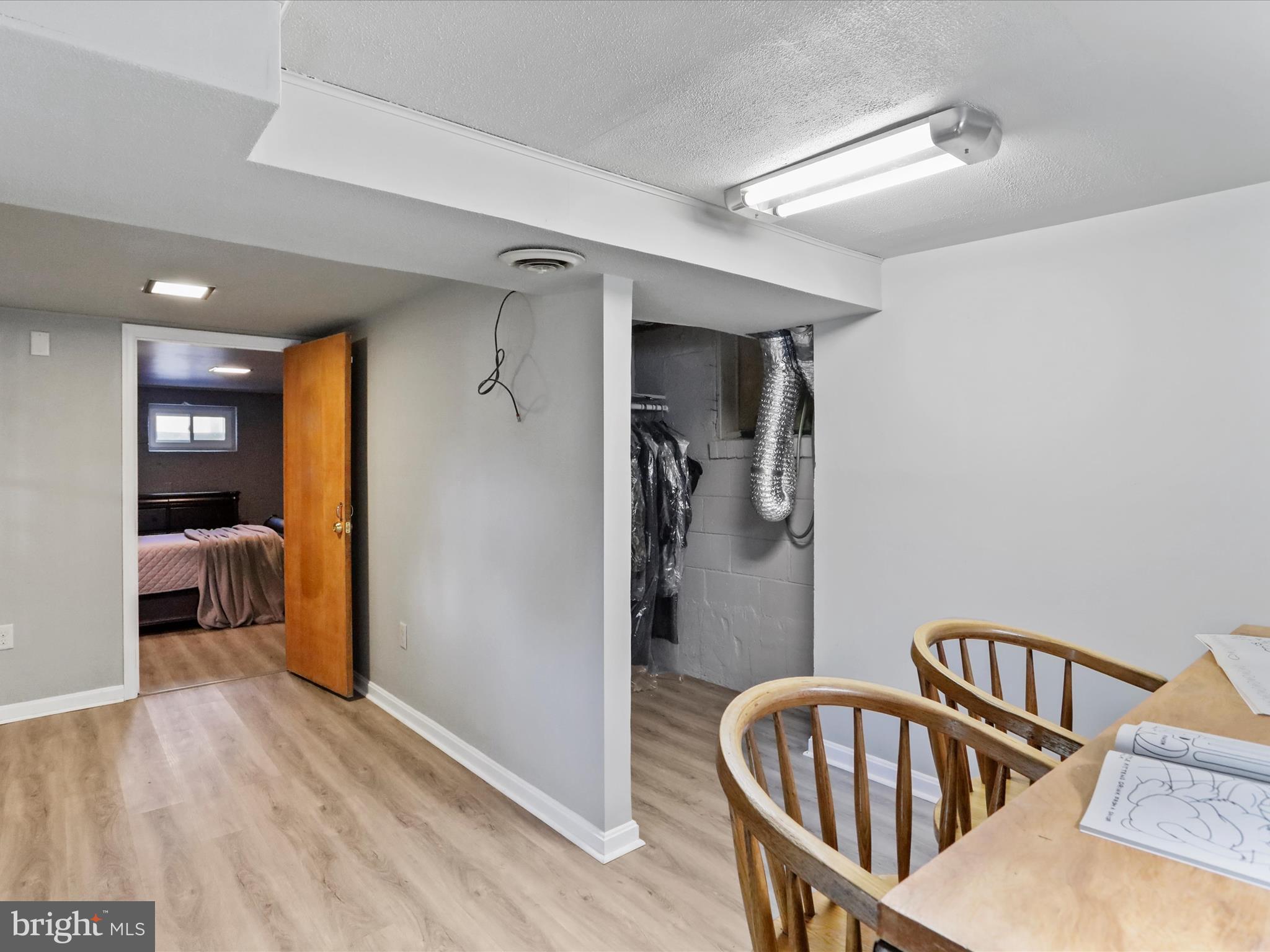 HAMILTON PARK - Residential