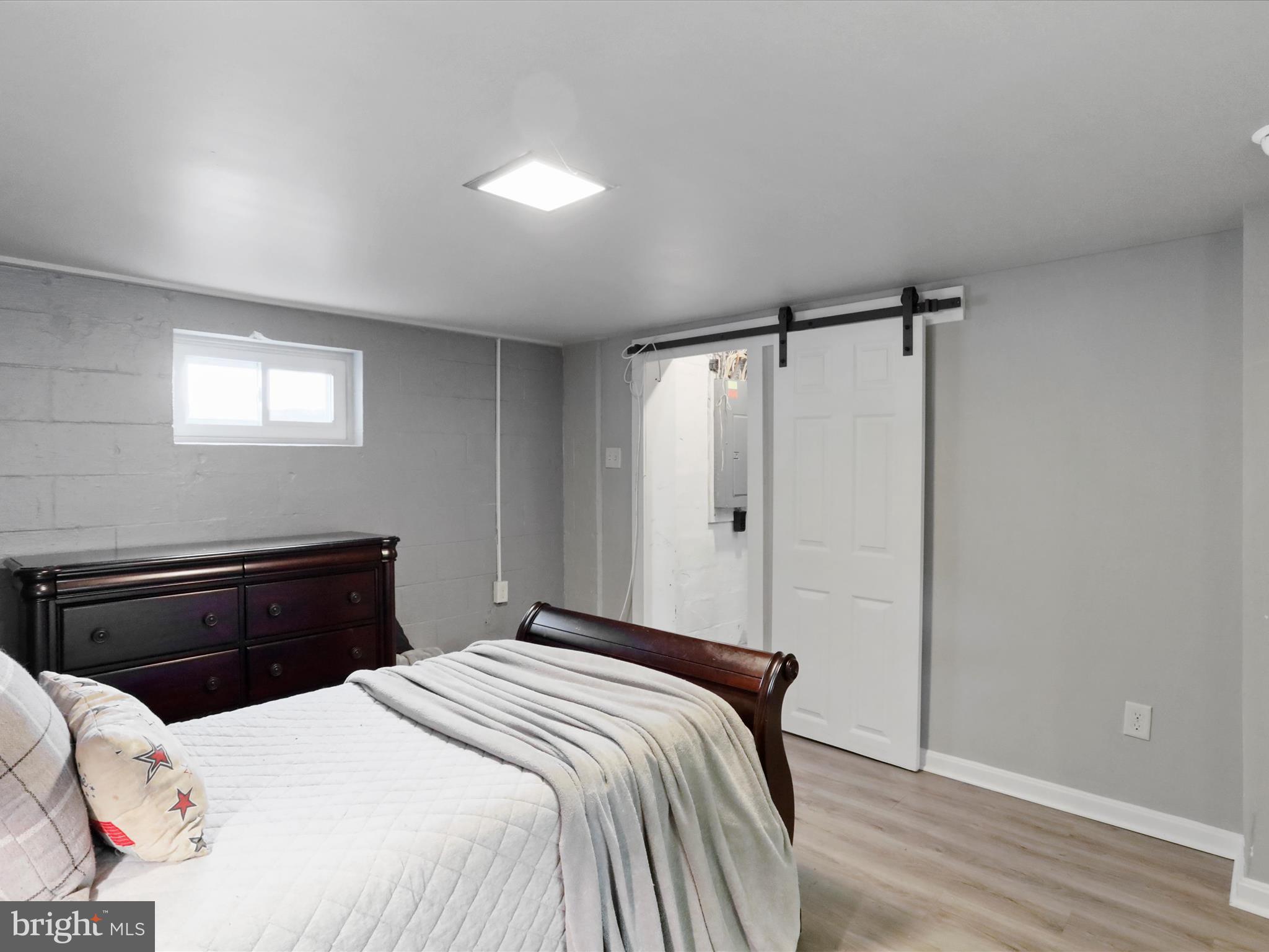 HAMILTON PARK - Residential