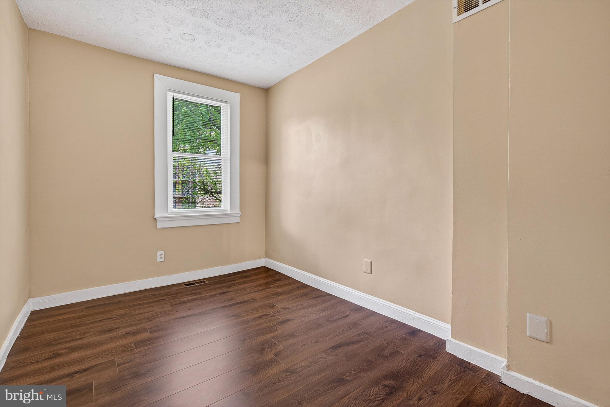 ARLINGTON - Residential