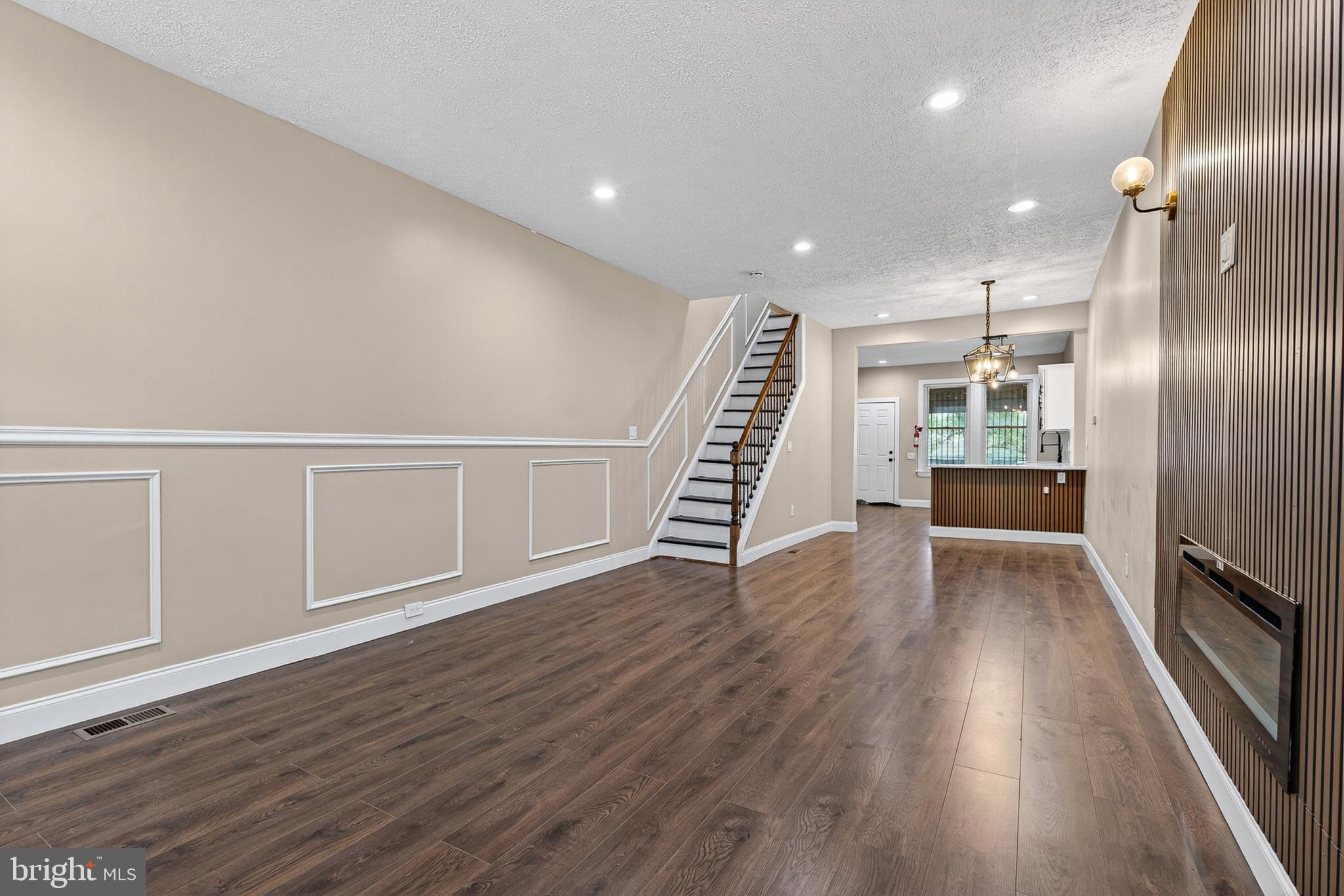 ARLINGTON - Residential