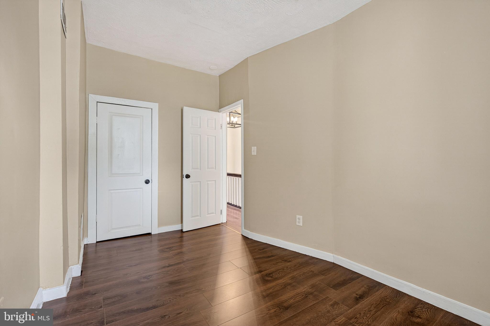 ARLINGTON - Residential