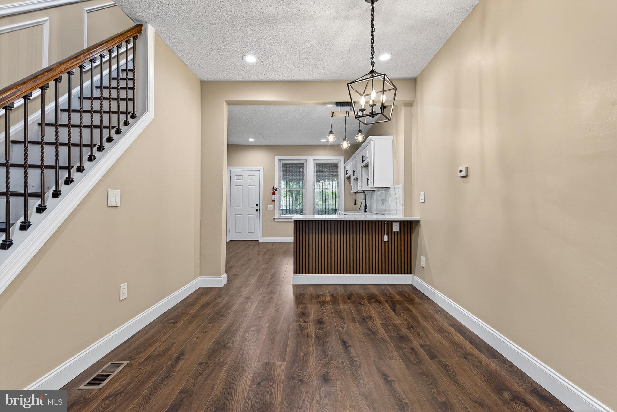 ARLINGTON - Residential