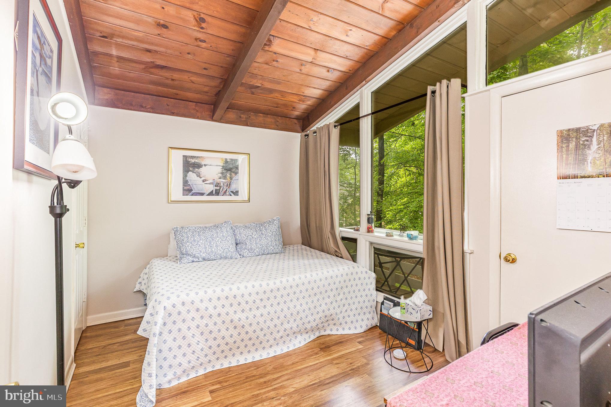 LAKE OF THE WOODS - Residential