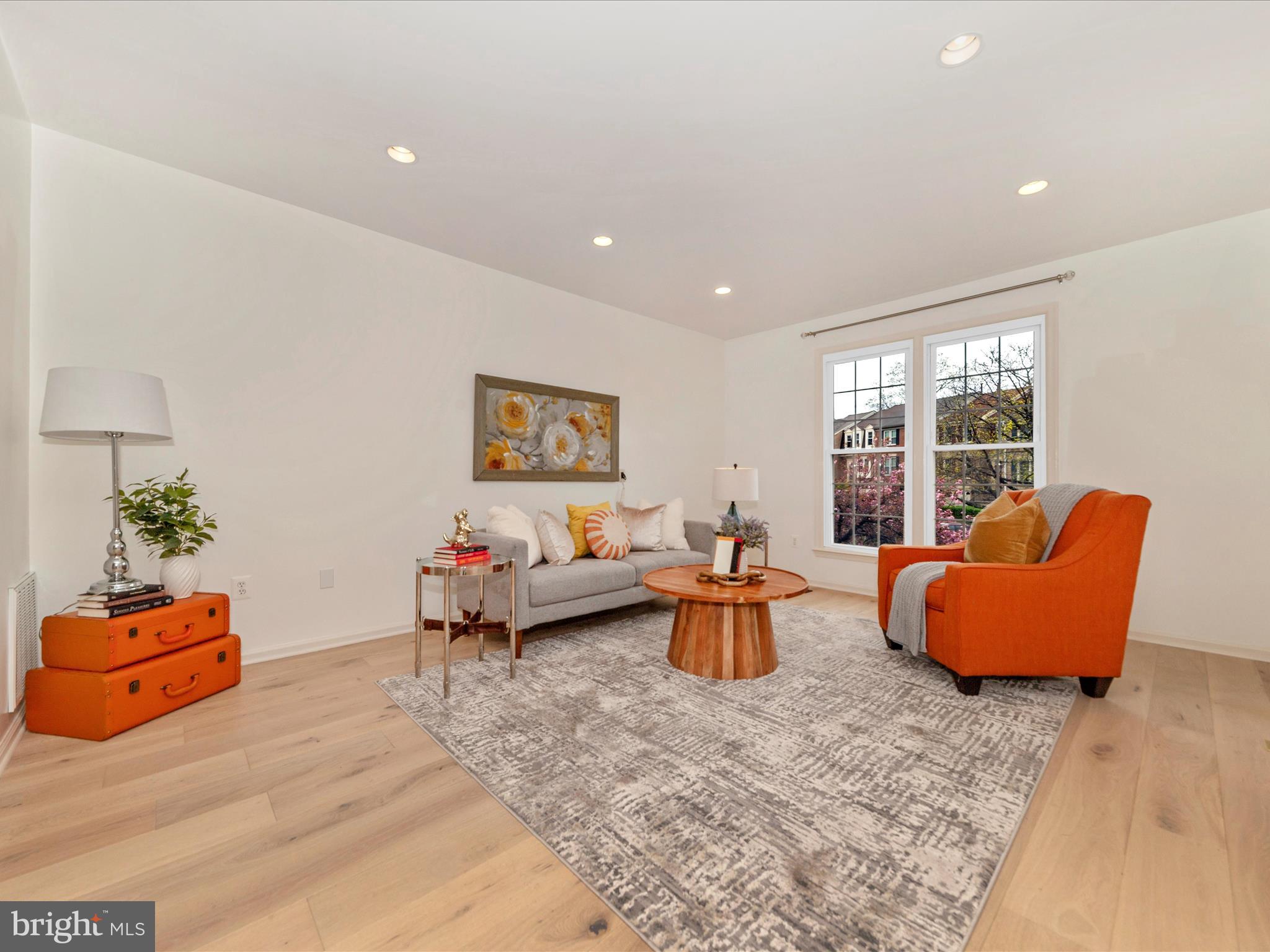 DEVONSHIRE EAST - Residential