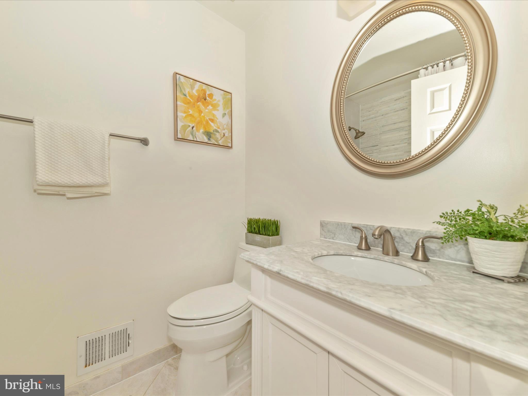 DEVONSHIRE EAST - Residential