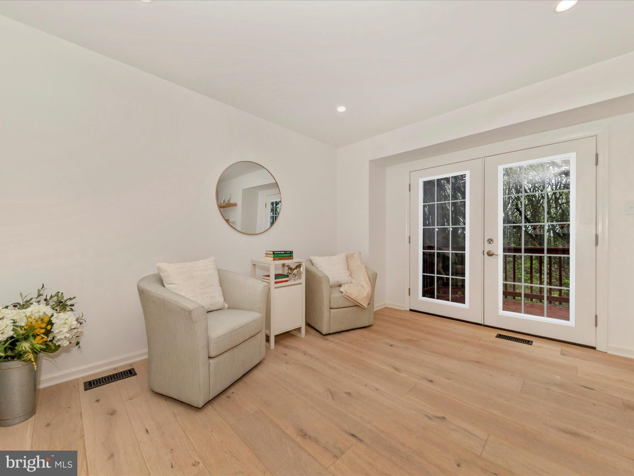 DEVONSHIRE EAST - Residential