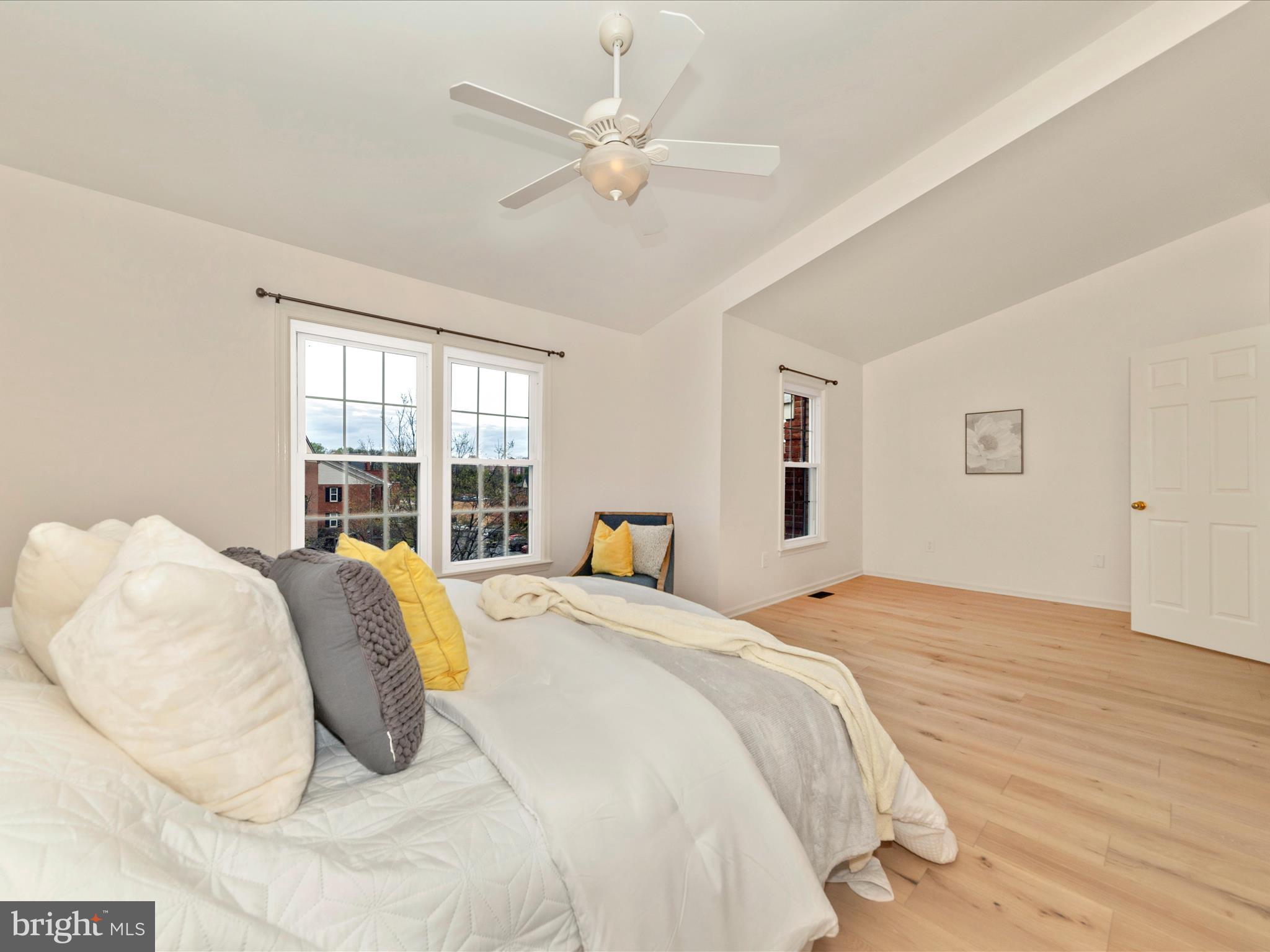 DEVONSHIRE EAST - Residential