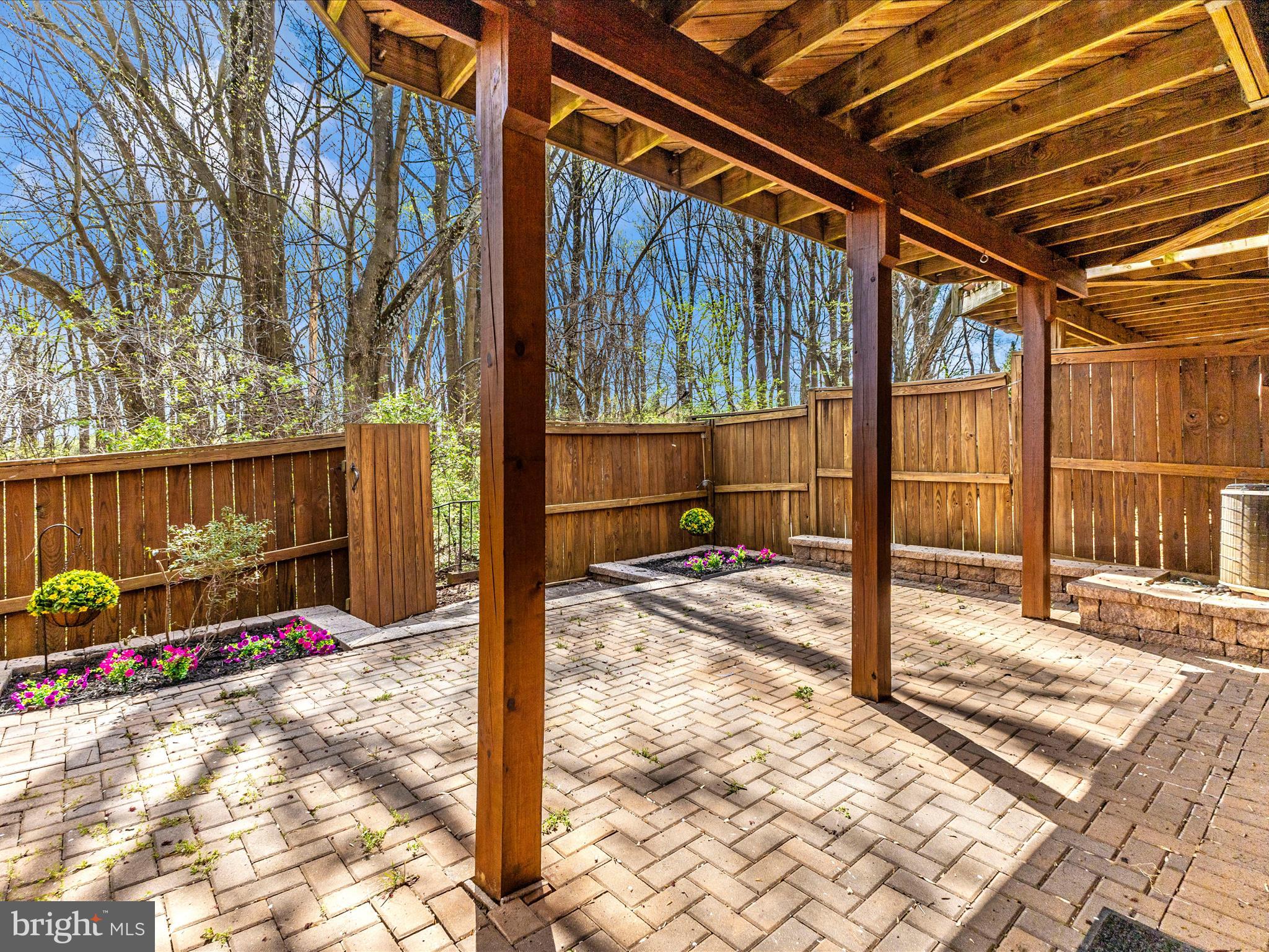 DEVONSHIRE EAST - Residential