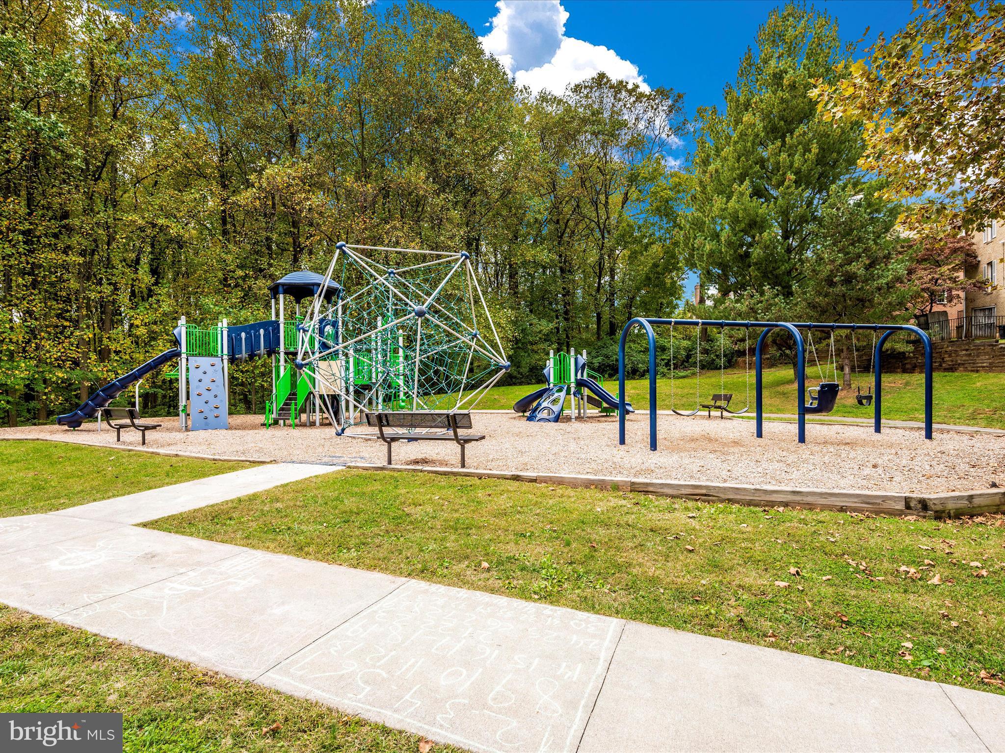 DEVONSHIRE EAST - Residential