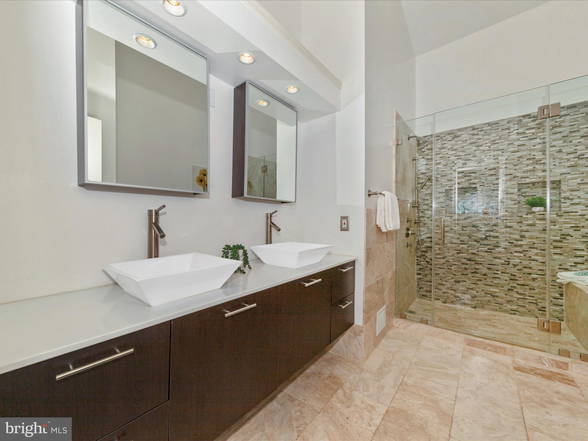 DEVONSHIRE EAST - Residential