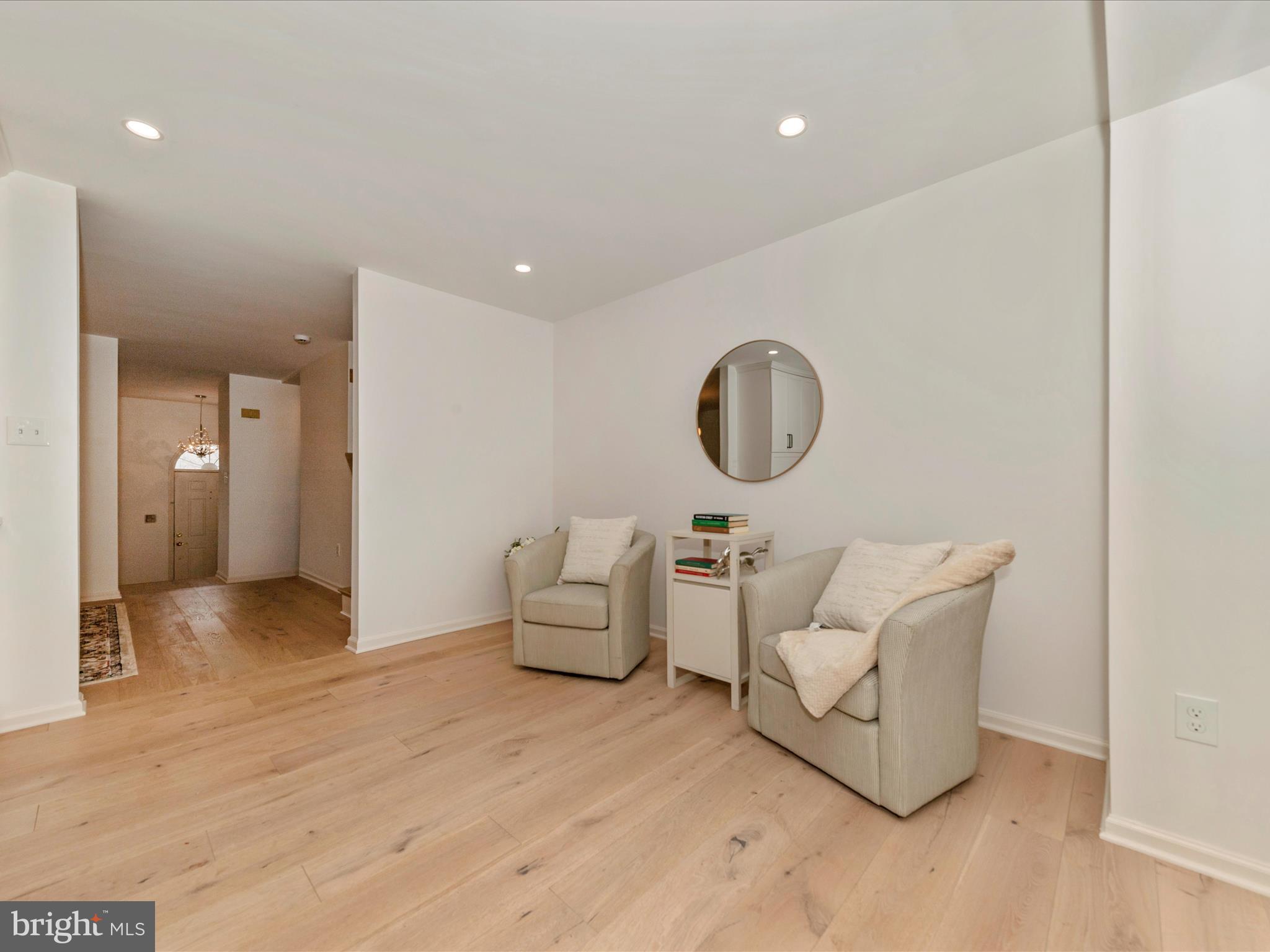 DEVONSHIRE EAST - Residential