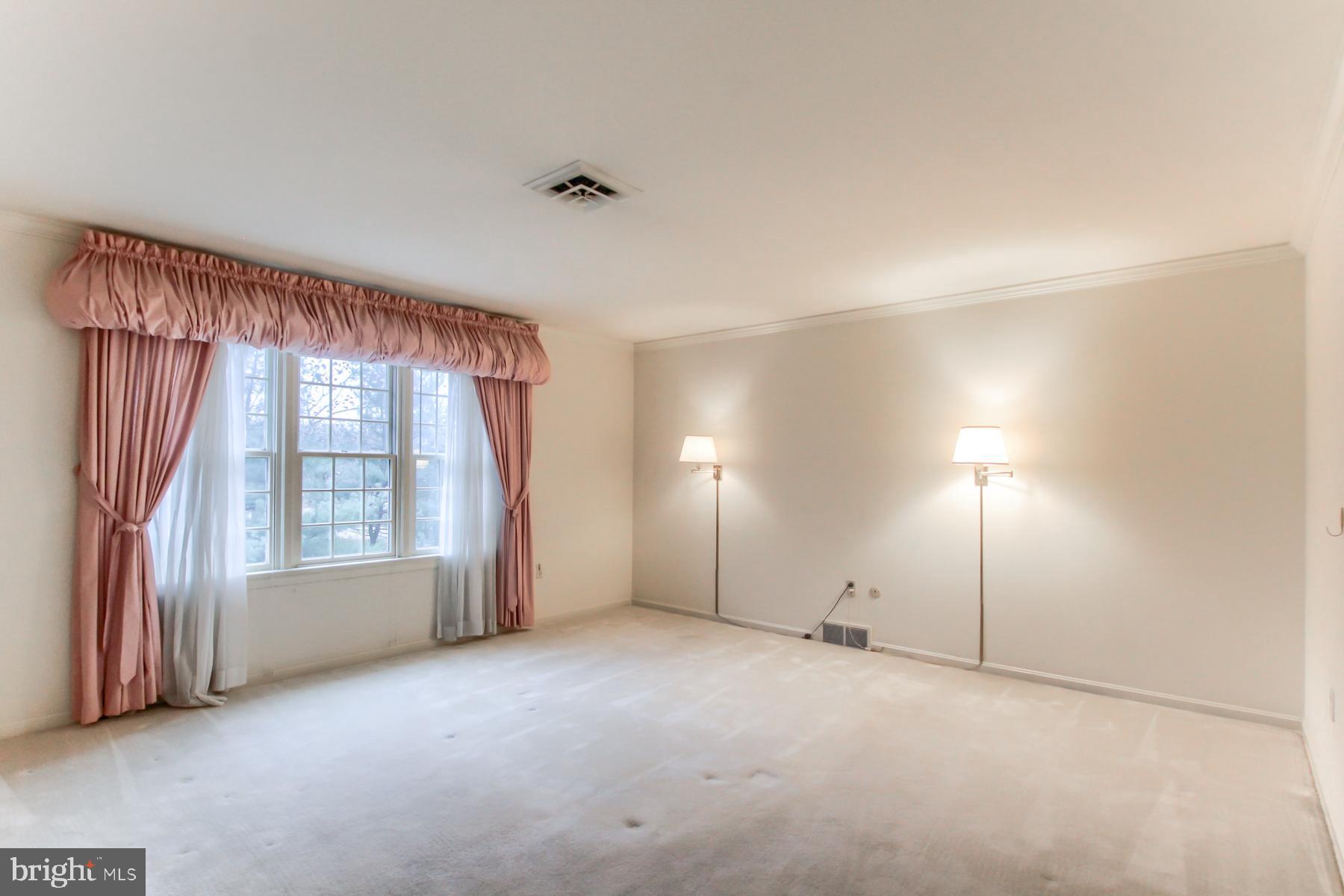 PENNSBORO MANOR - Residential