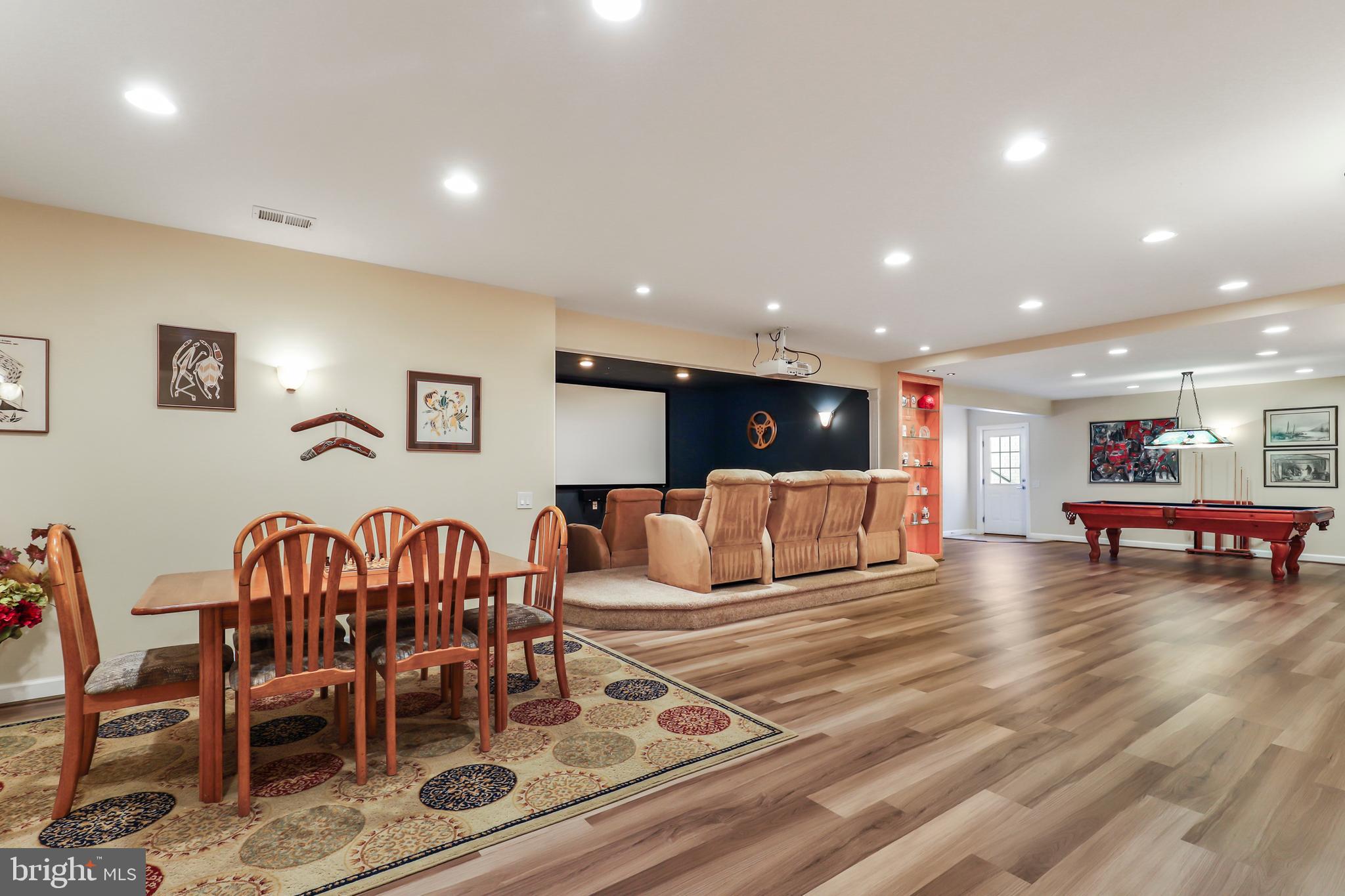 RED CEDAR - Residential