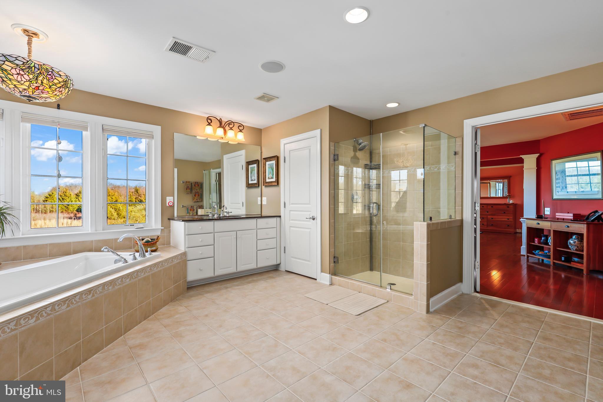 RED CEDAR - Residential