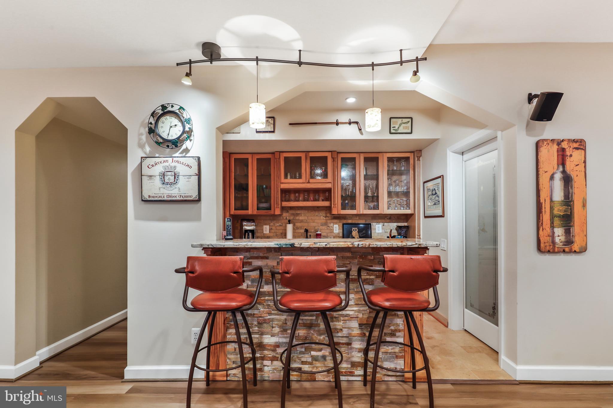 RED CEDAR - Residential