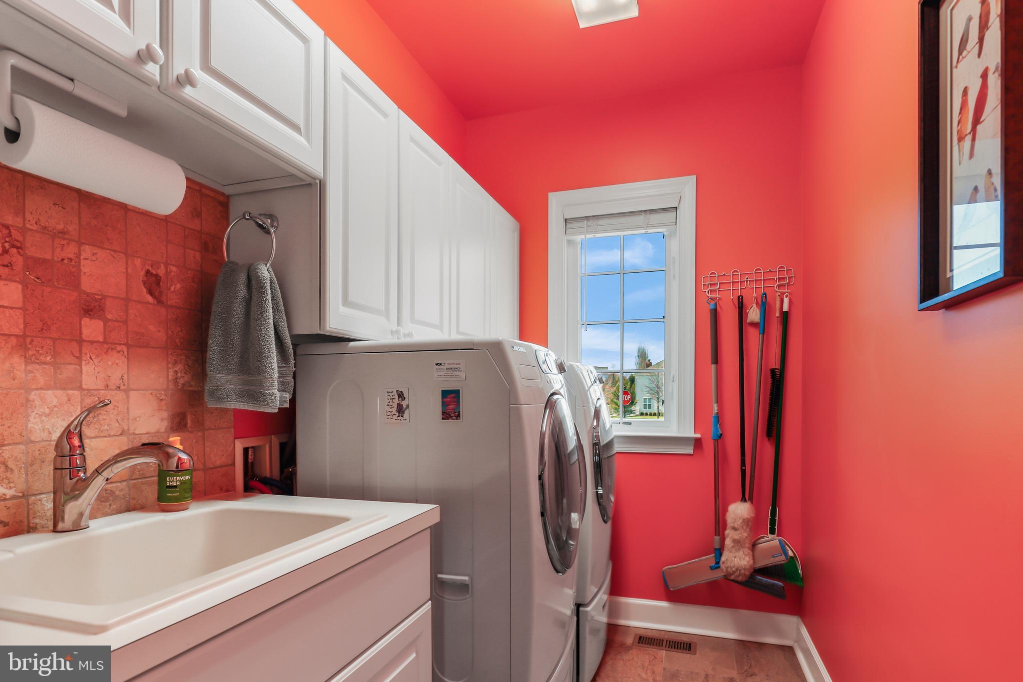 RED CEDAR - Residential