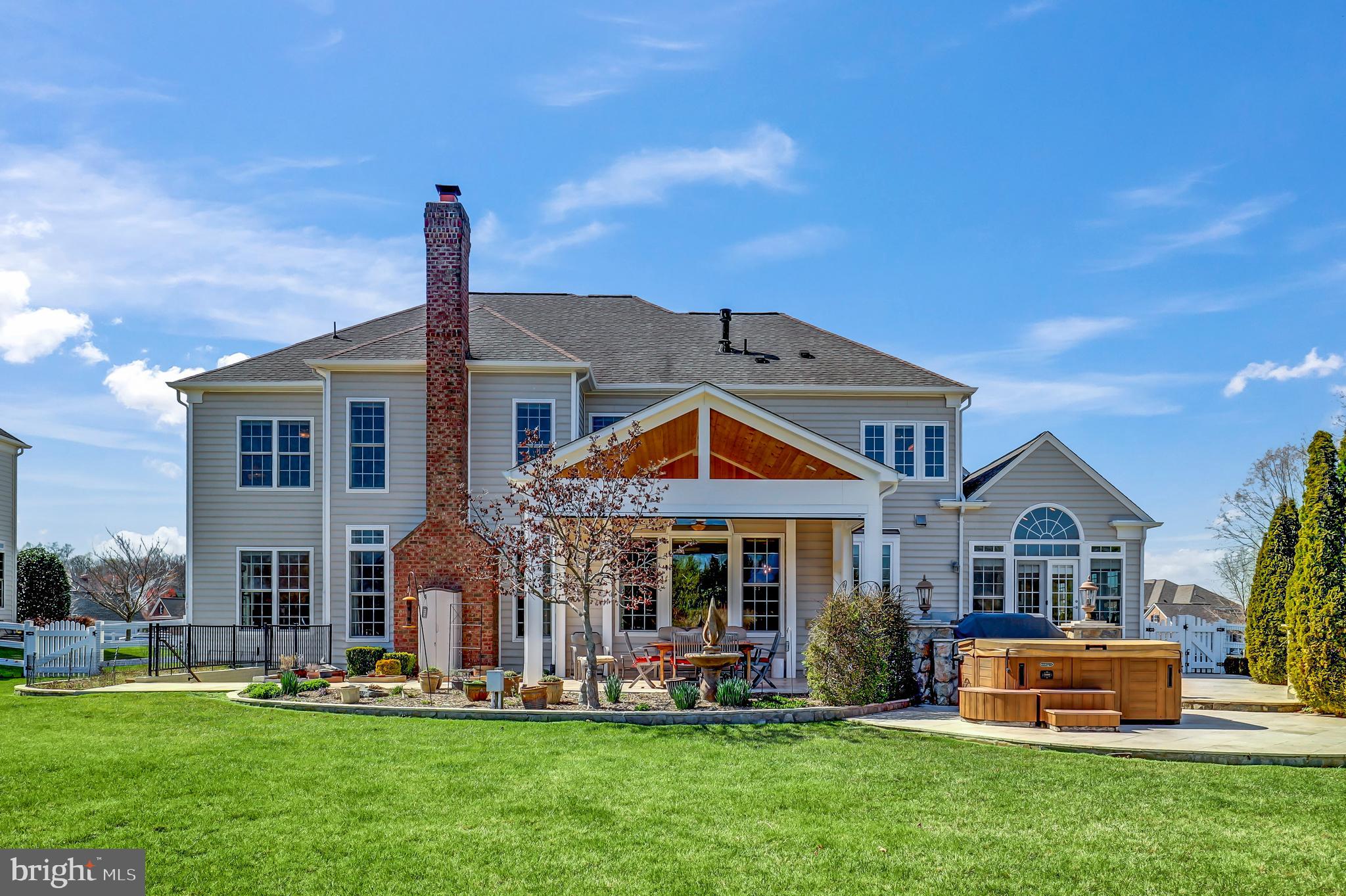 RED CEDAR - Residential