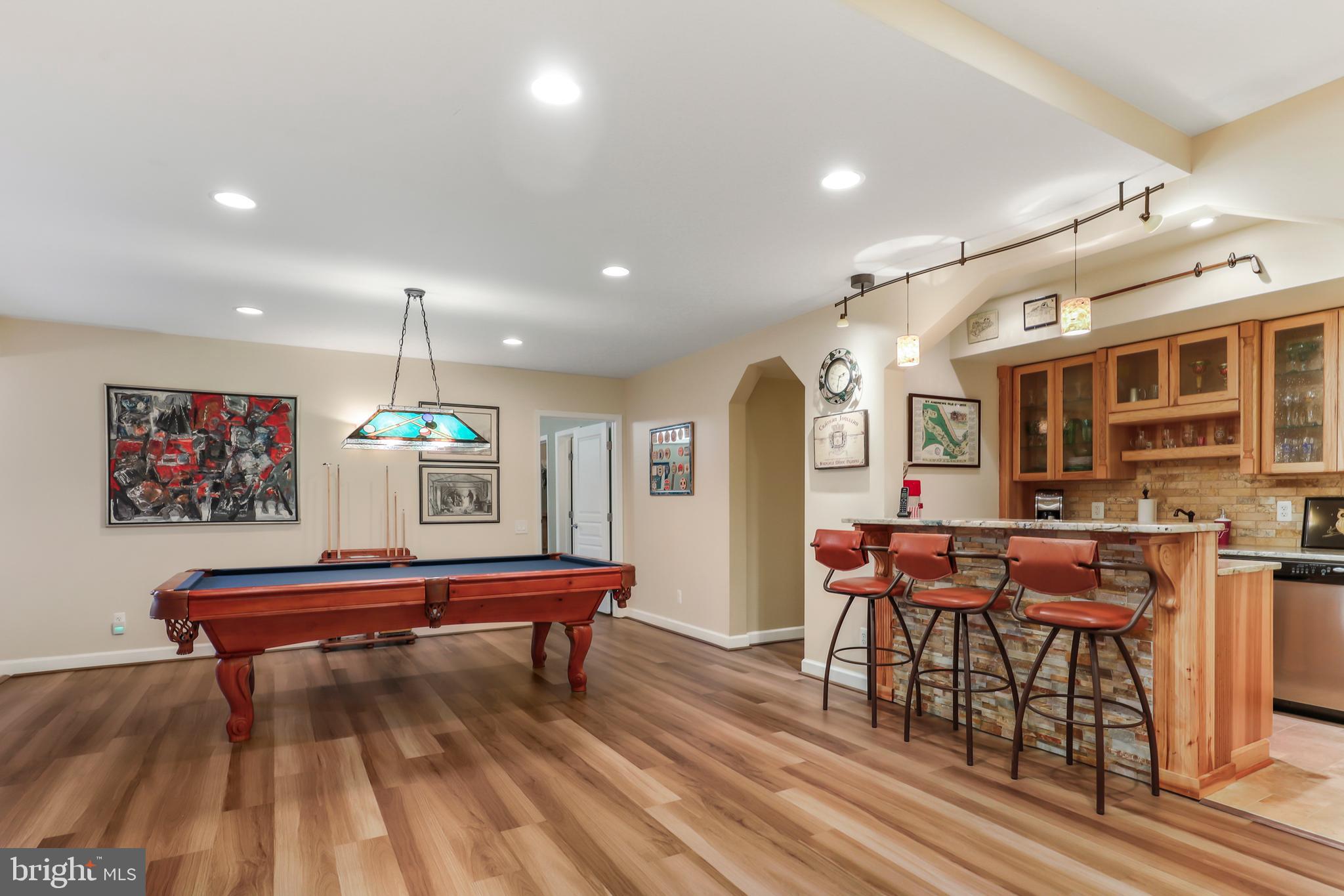 RED CEDAR - Residential