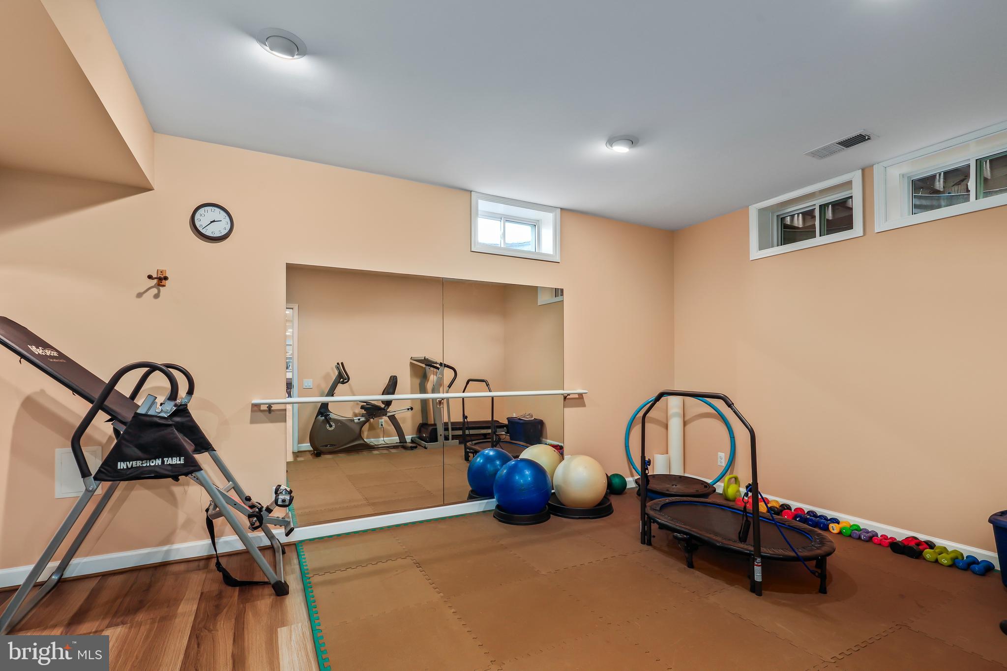 RED CEDAR - Residential