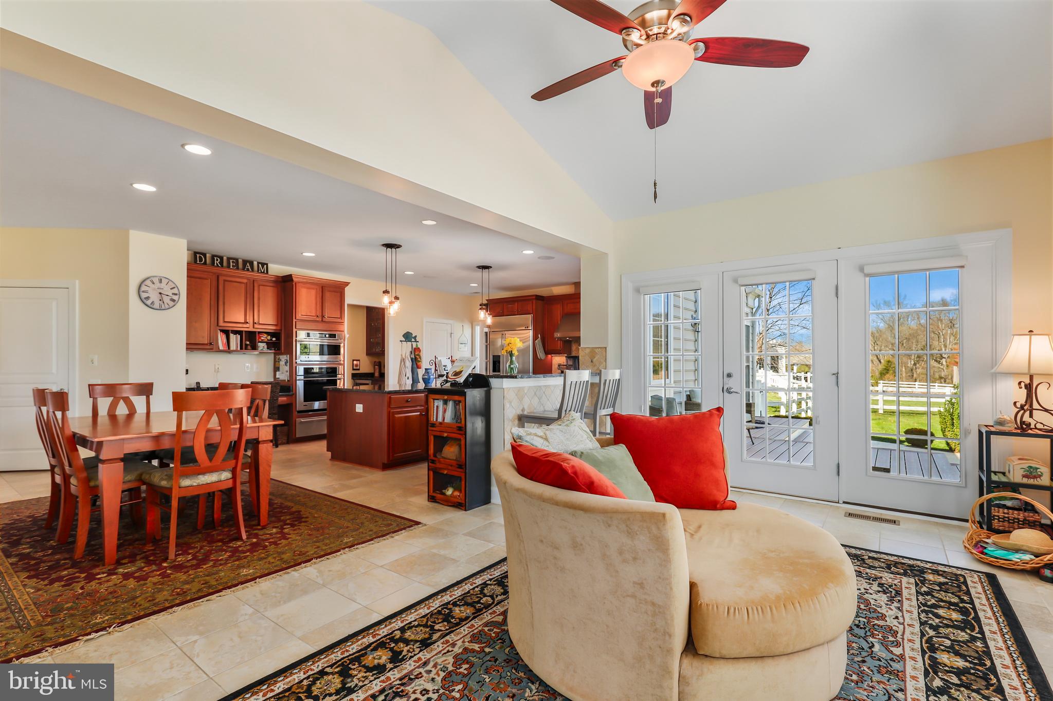 RED CEDAR - Residential