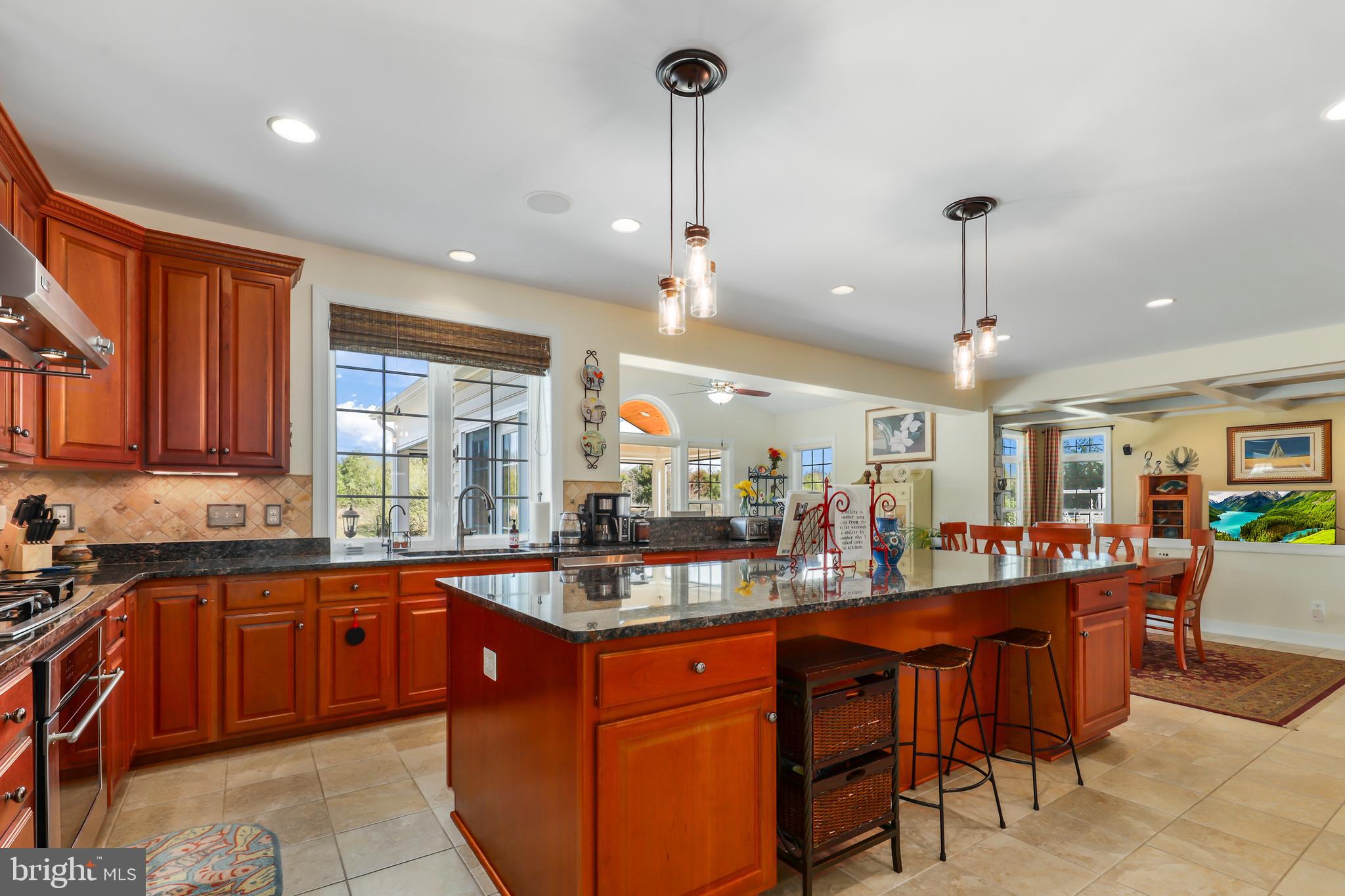 RED CEDAR - Residential