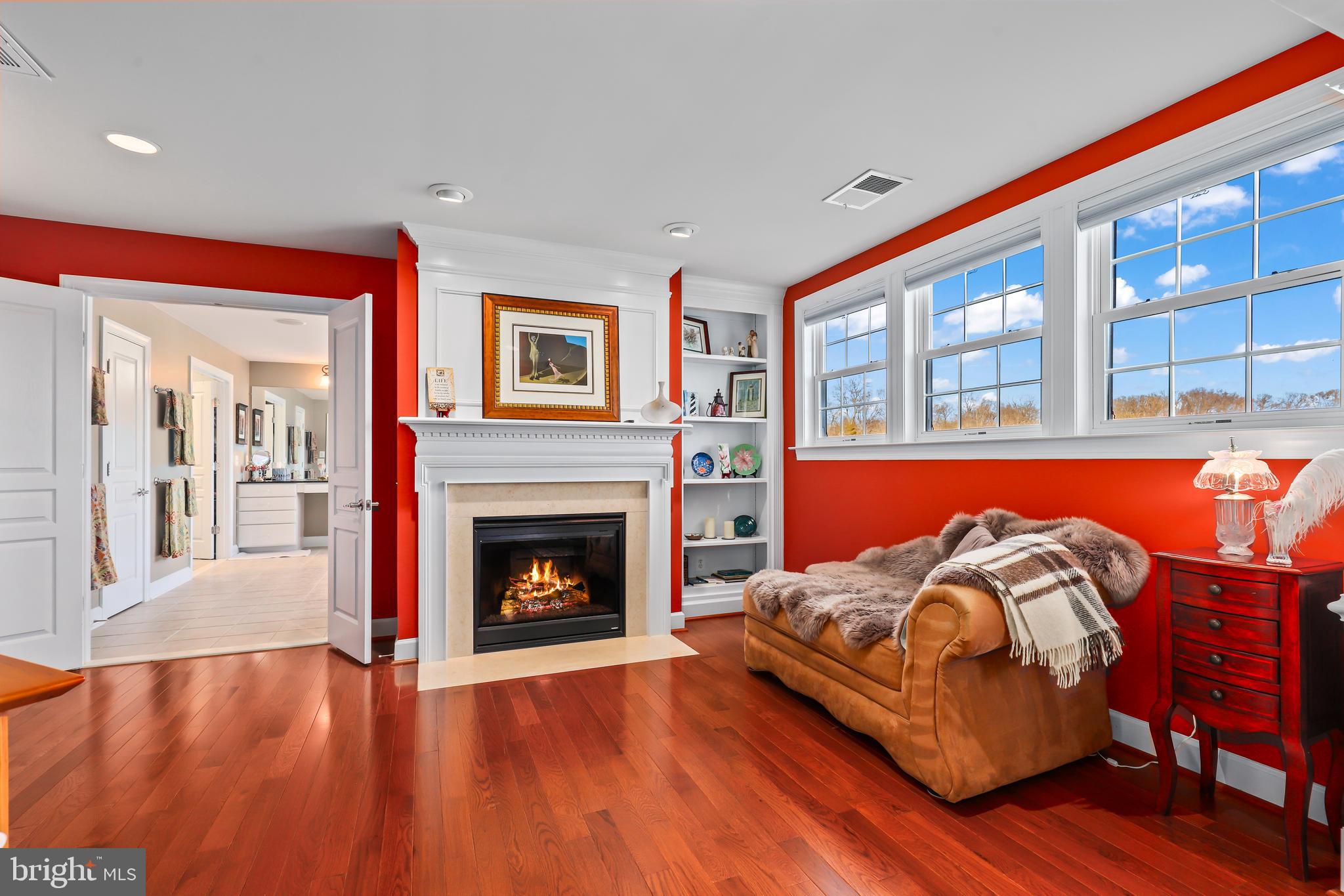 RED CEDAR - Residential