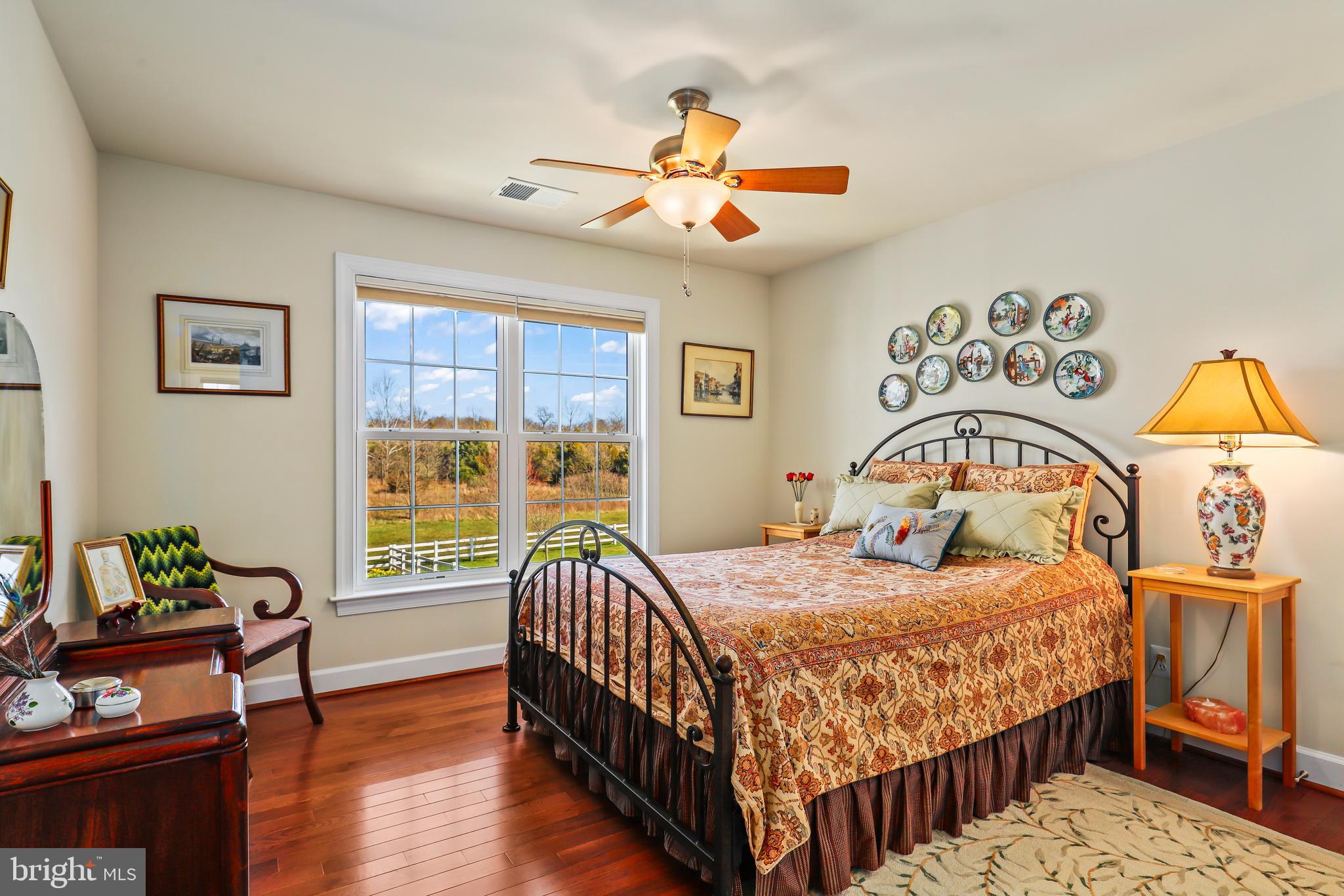 RED CEDAR - Residential