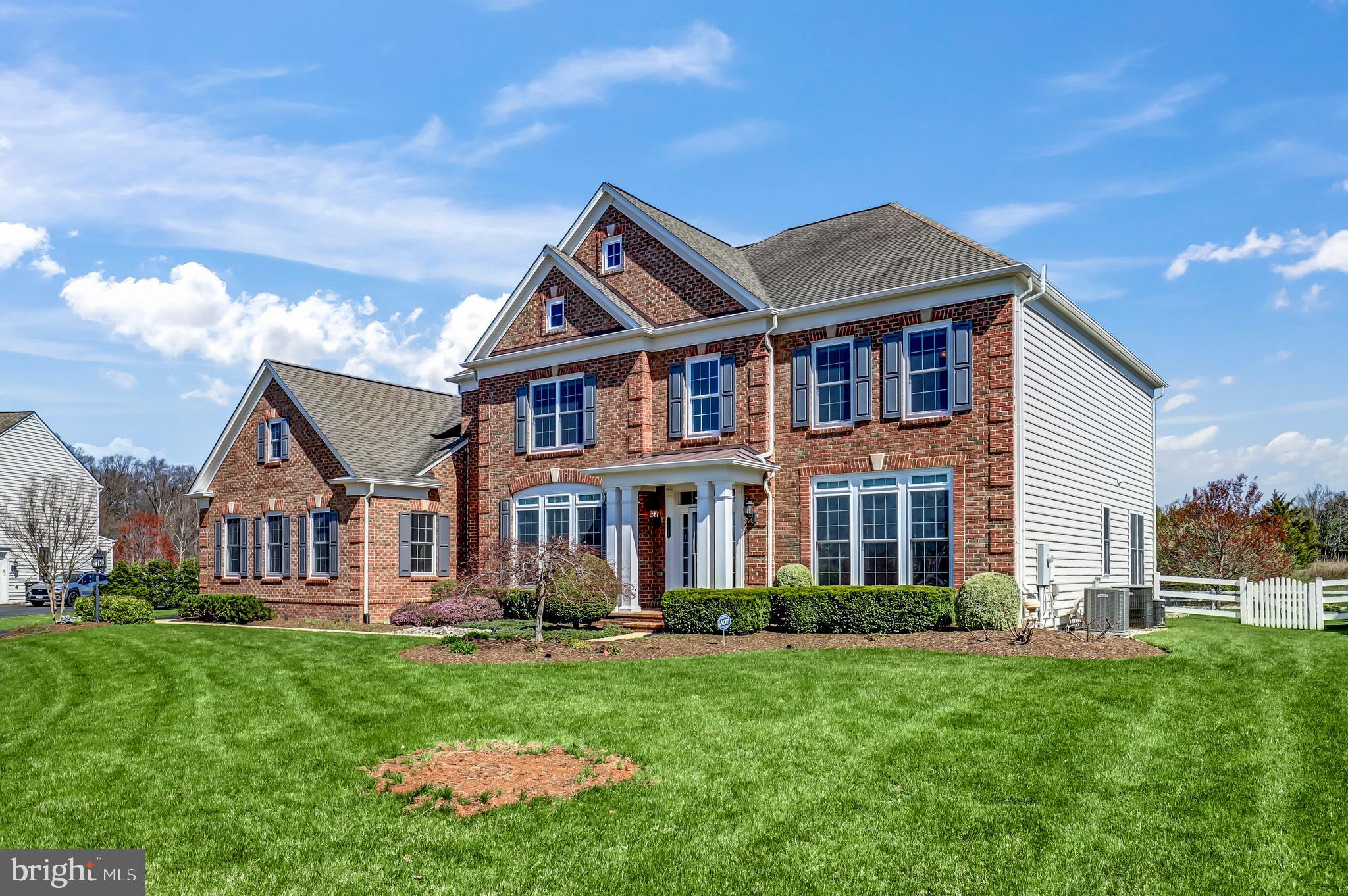 RED CEDAR - Residential