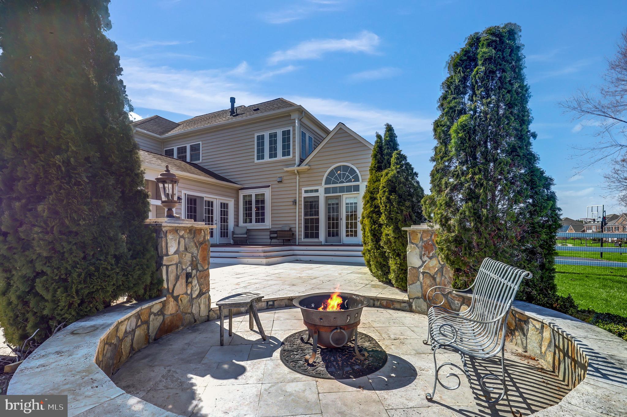 RED CEDAR - Residential