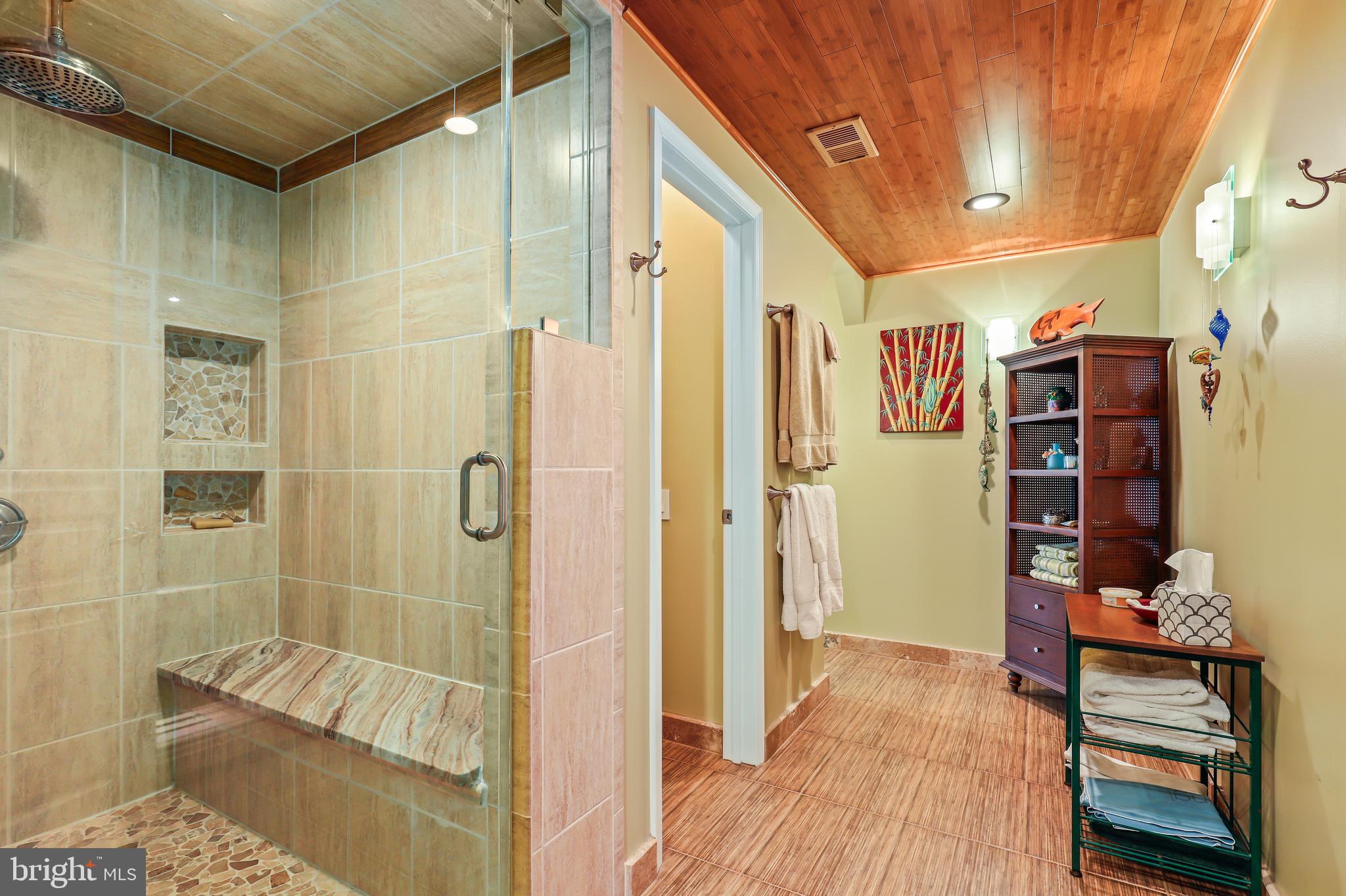 RED CEDAR - Residential