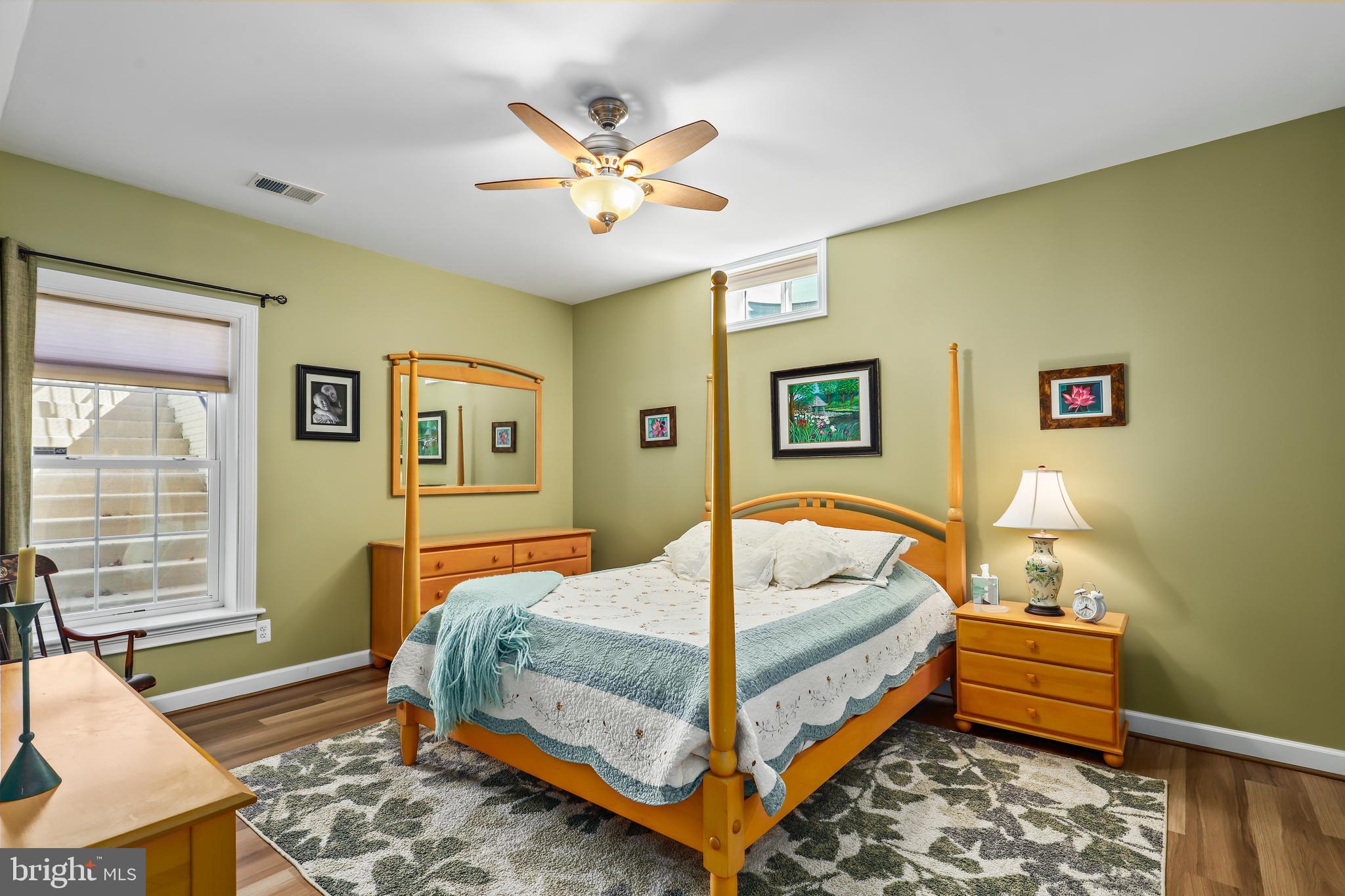 RED CEDAR - Residential