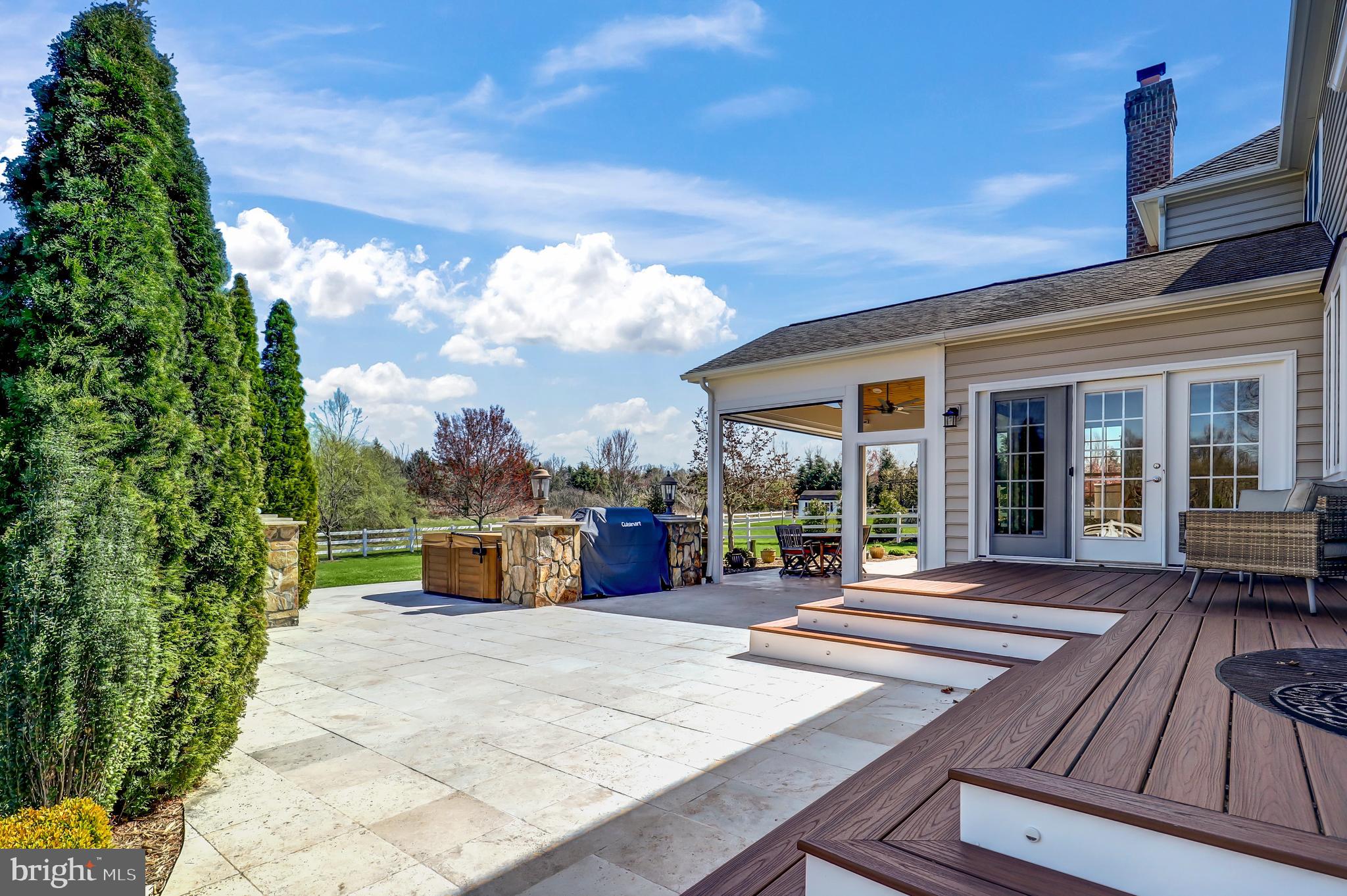 RED CEDAR - Residential