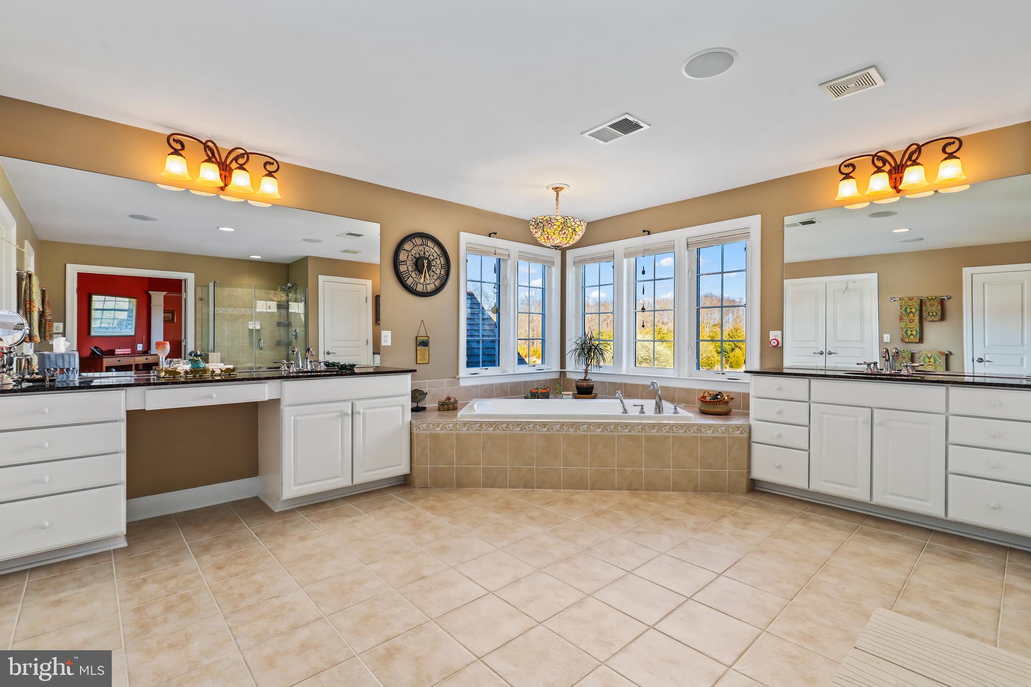 RED CEDAR - Residential