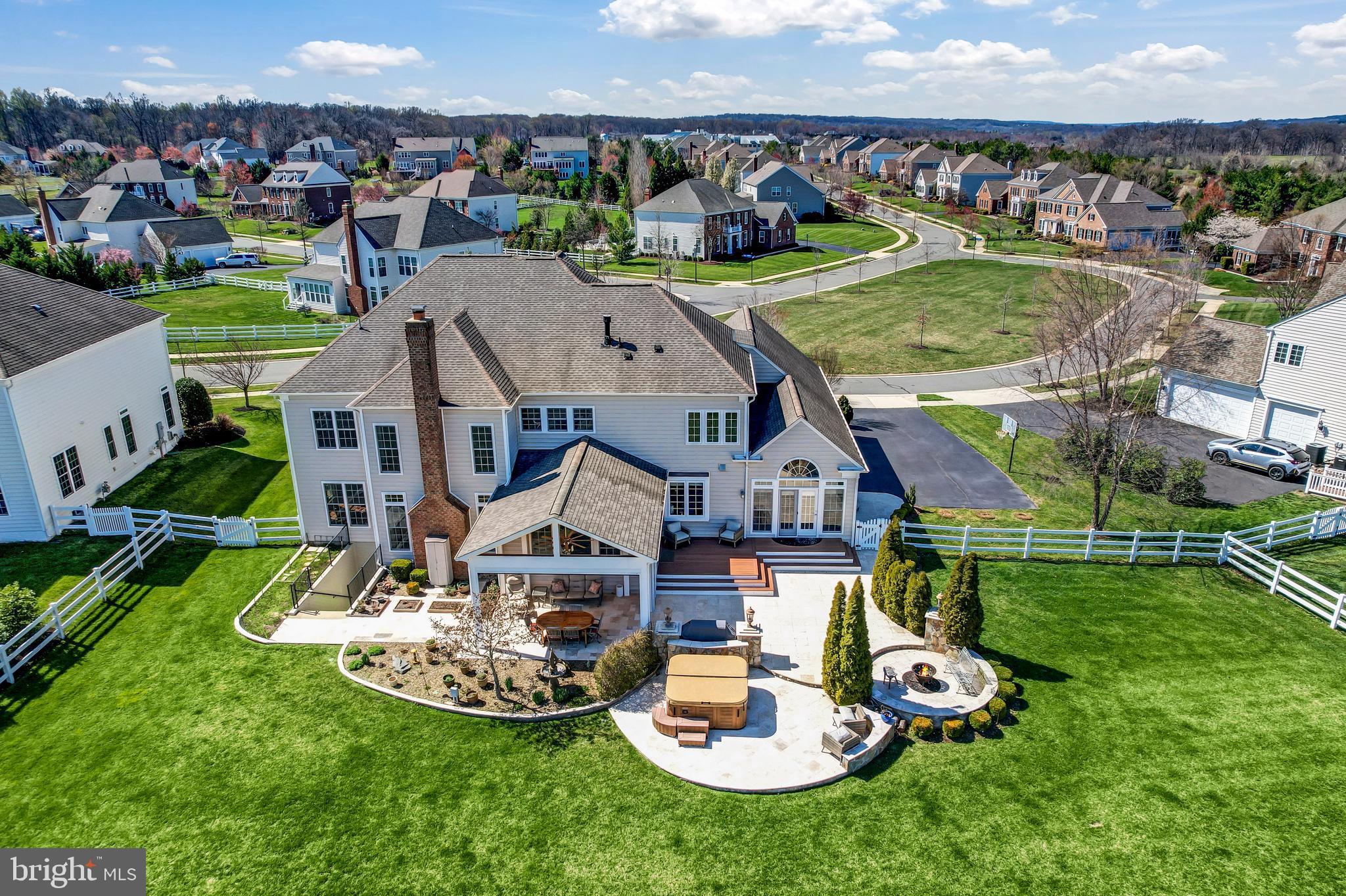 RED CEDAR - Residential